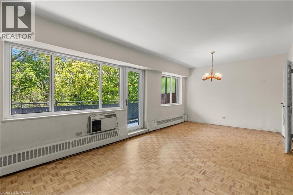 












21 DALE Avenue Unit# 904

,
Toronto,




Ontario
M4W1K3

