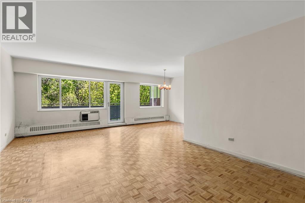 












21 DALE Avenue Unit# 904

,
Toronto,




Ontario
M4W1K3

