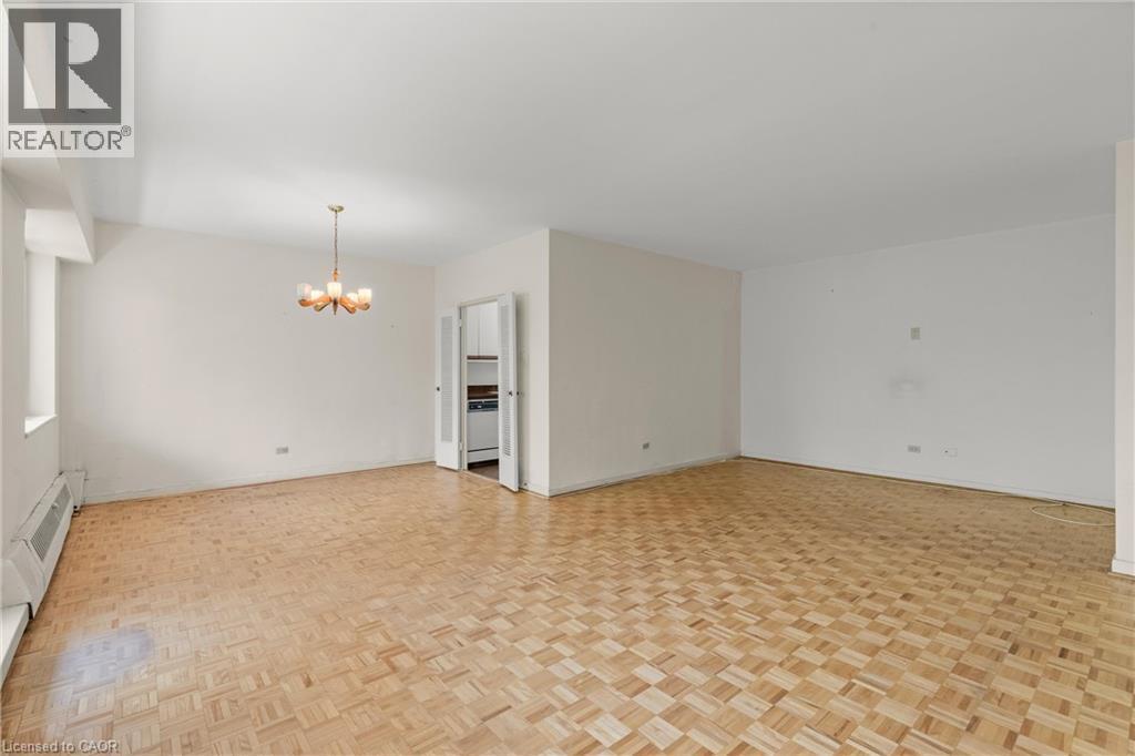 












21 DALE Avenue Unit# 904

,
Toronto,




Ontario
M4W1K3

