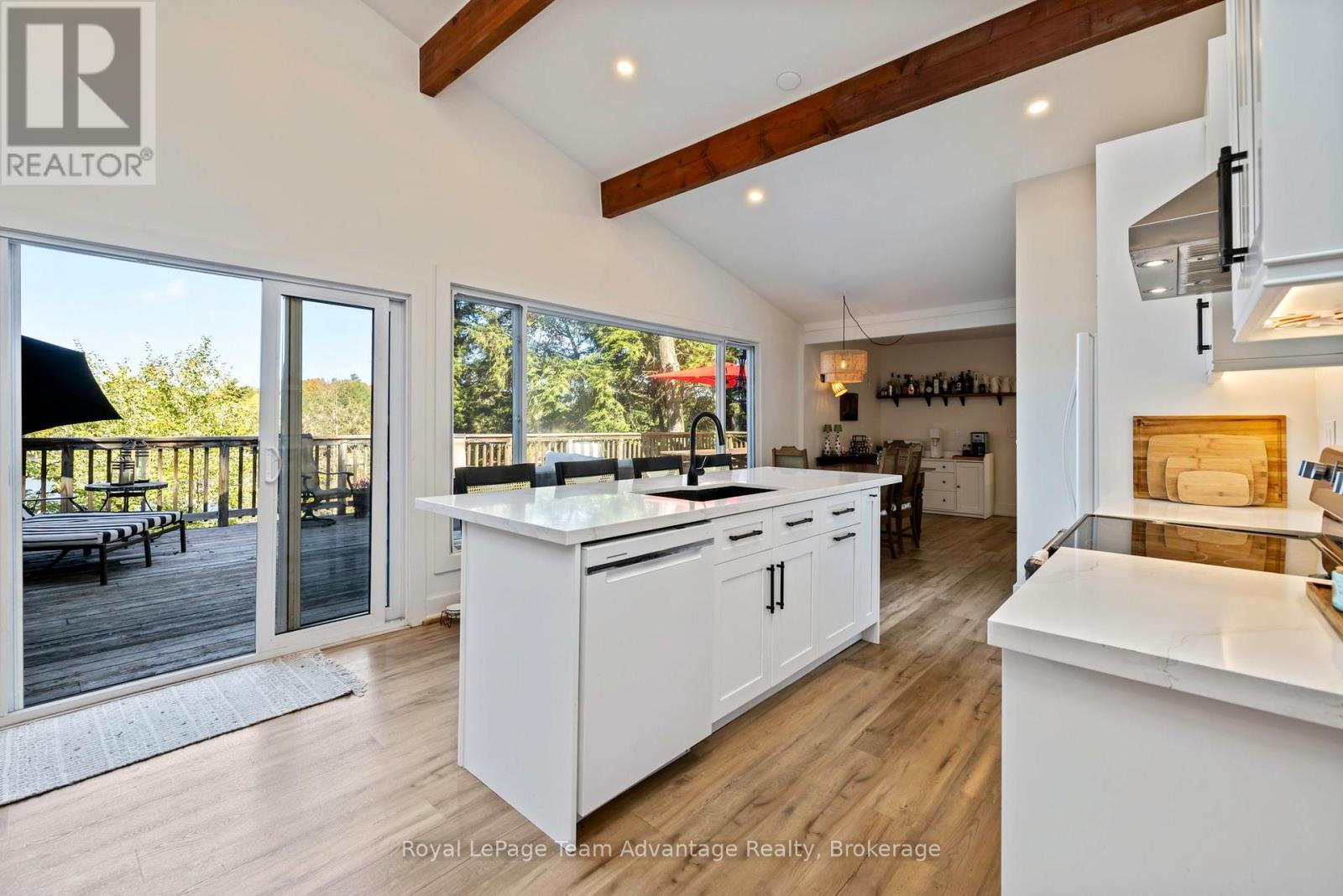 












8 FIREFLY WAY

,
Seguin,




Ontario
P2A0B2

