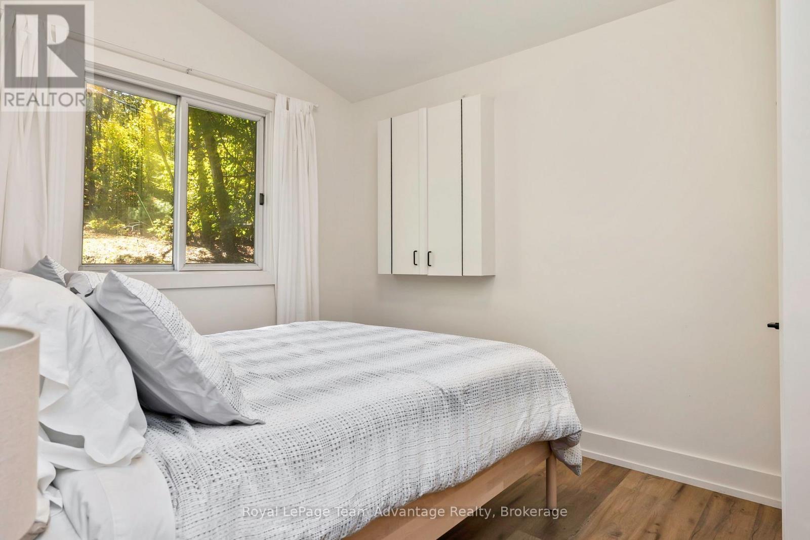 












8 FIREFLY WAY

,
Seguin,




Ontario
P2A0B2

