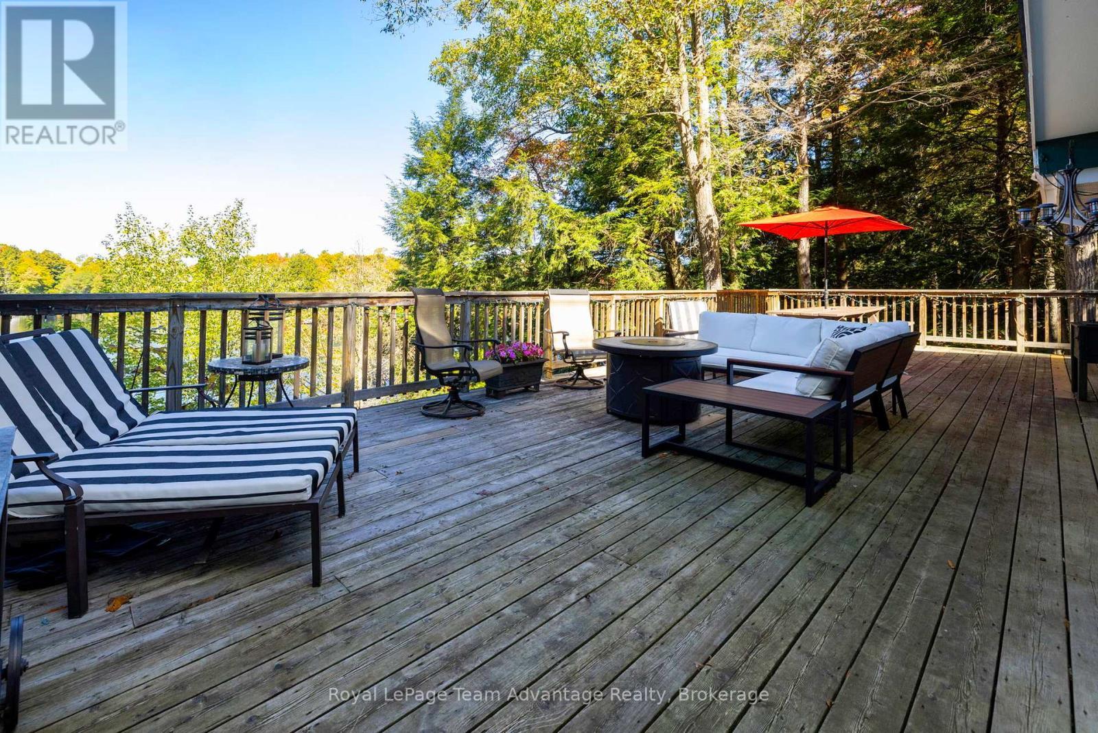 












8 FIREFLY WAY

,
Seguin,




Ontario
P2A0B2

