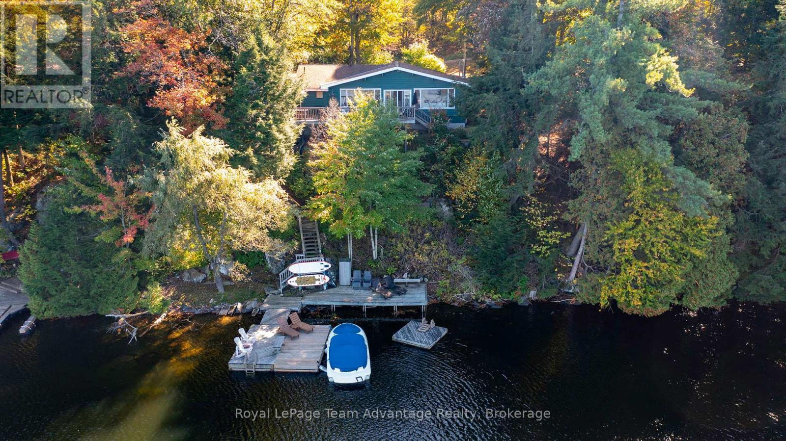 












8 FIREFLY WAY

,
Seguin,




Ontario
P2A0B2

