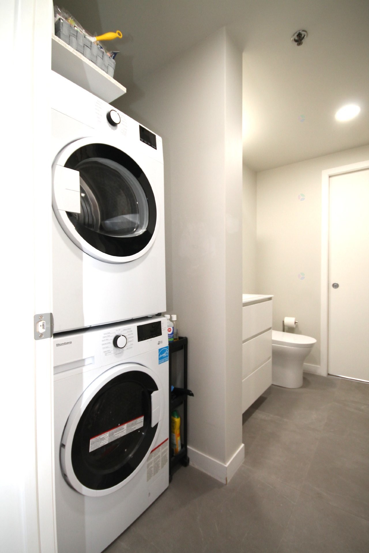 









5227


Boul. Décarie

, 505,
Montréal (Côte-des-Neiges/Notre-Dame-de-Grâce),




QC
H3W3C2

