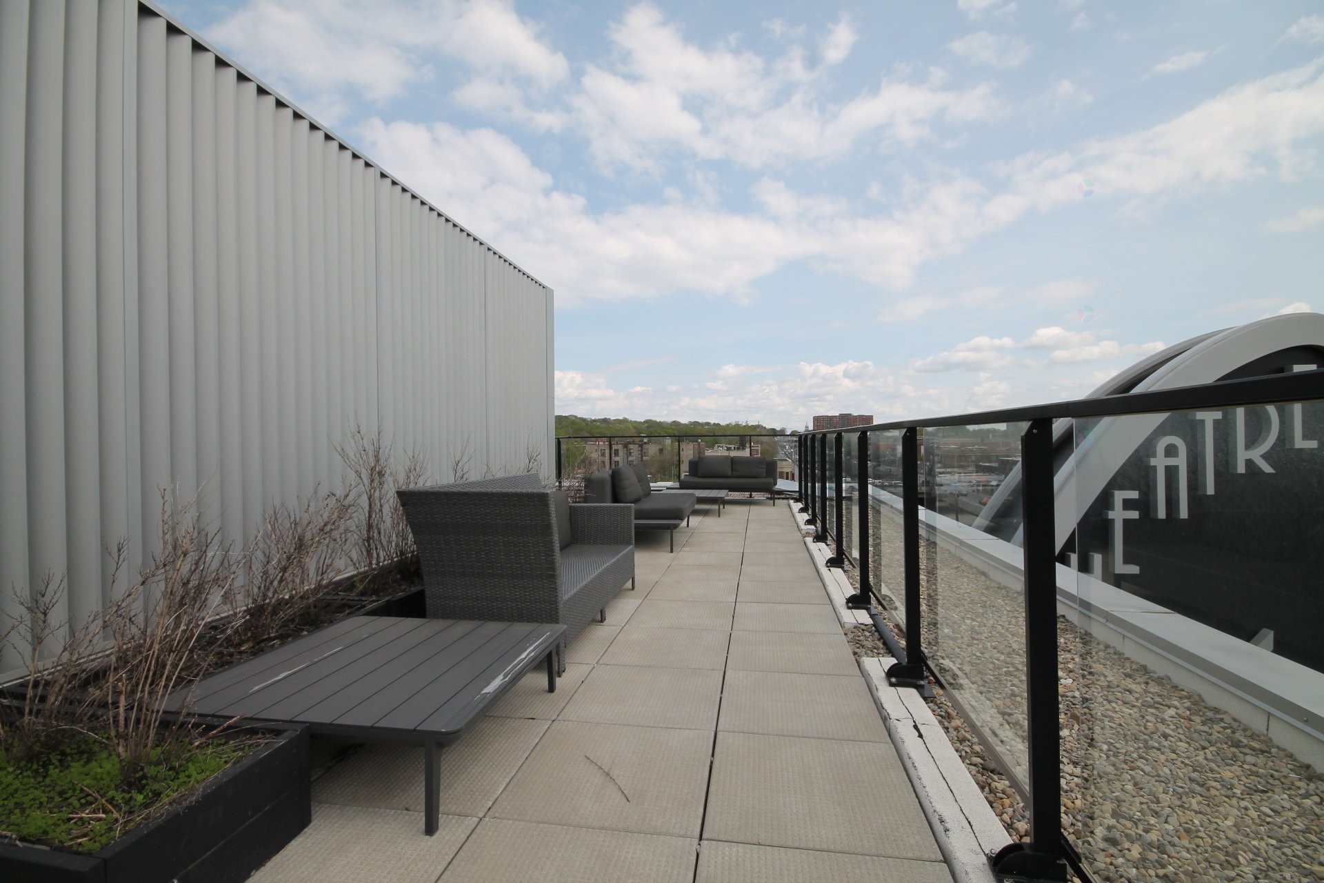 









5227


Boul. Décarie

, 505,
Montréal (Côte-des-Neiges/Notre-Dame-de-Grâce),




QC
H3W3C2

