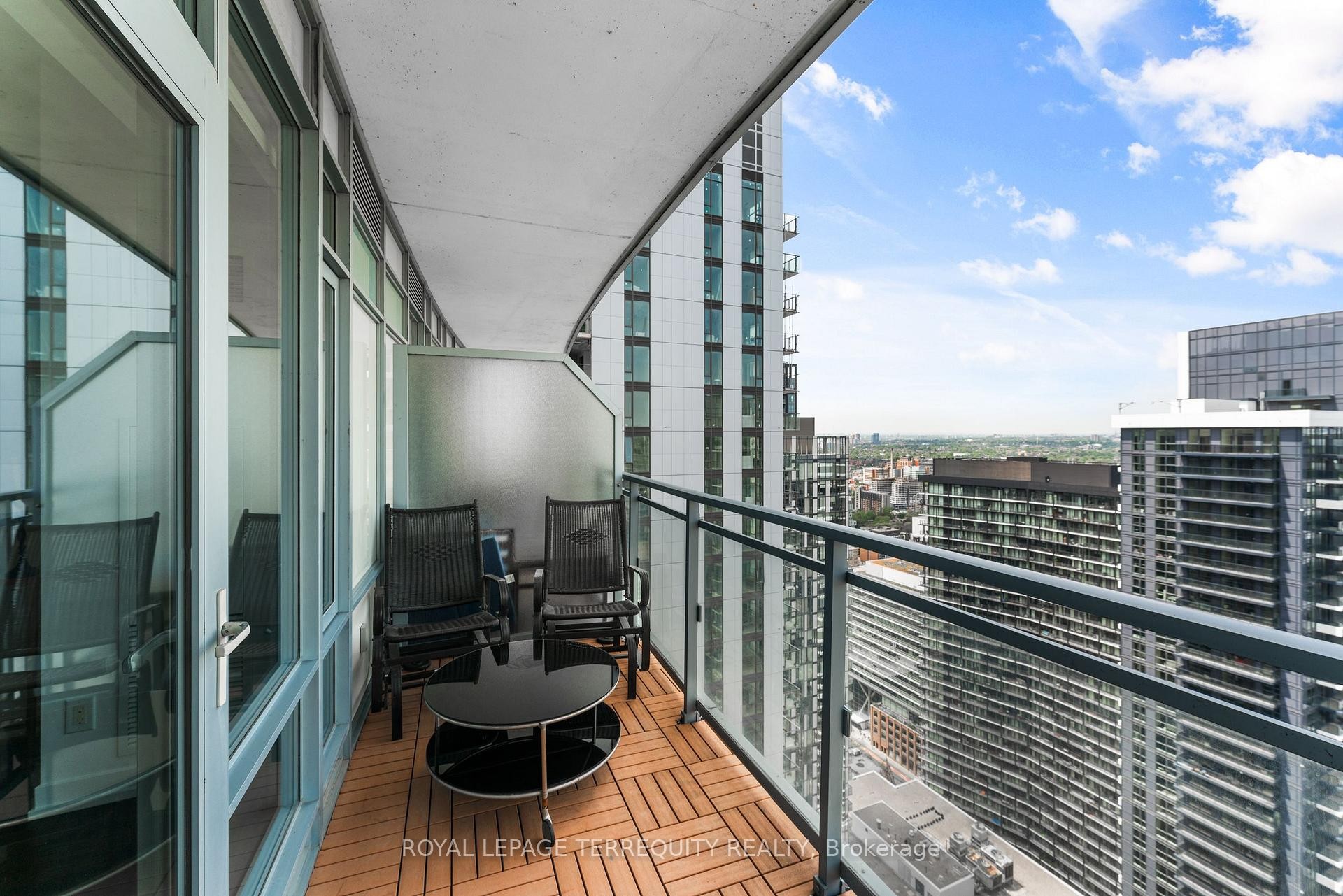 









21


Widmer

Street, 4203,
Toronto,




ON
M5V 0B8


