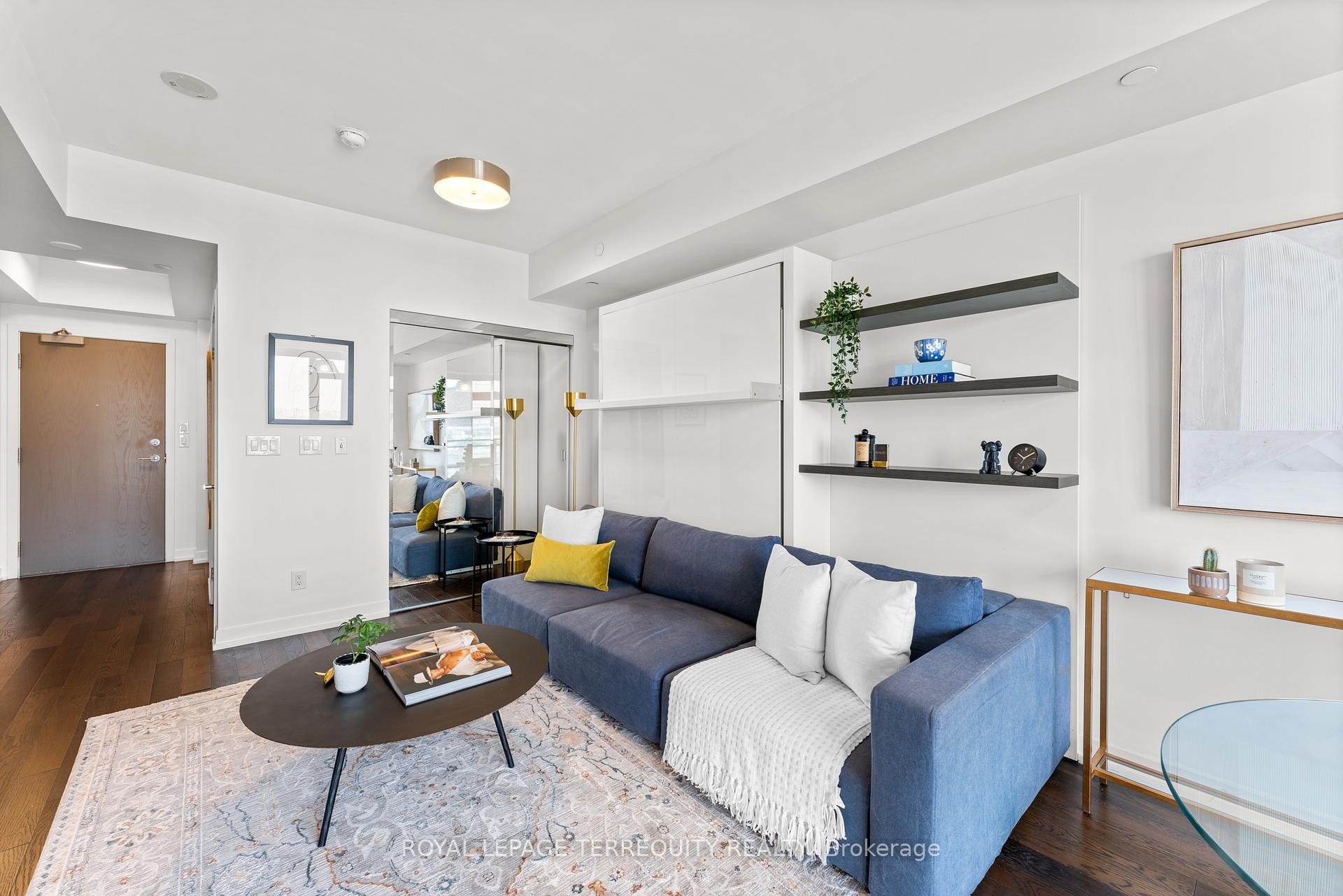 









21


Widmer

Street, 4203,
Toronto,




ON
M5V 0B8

