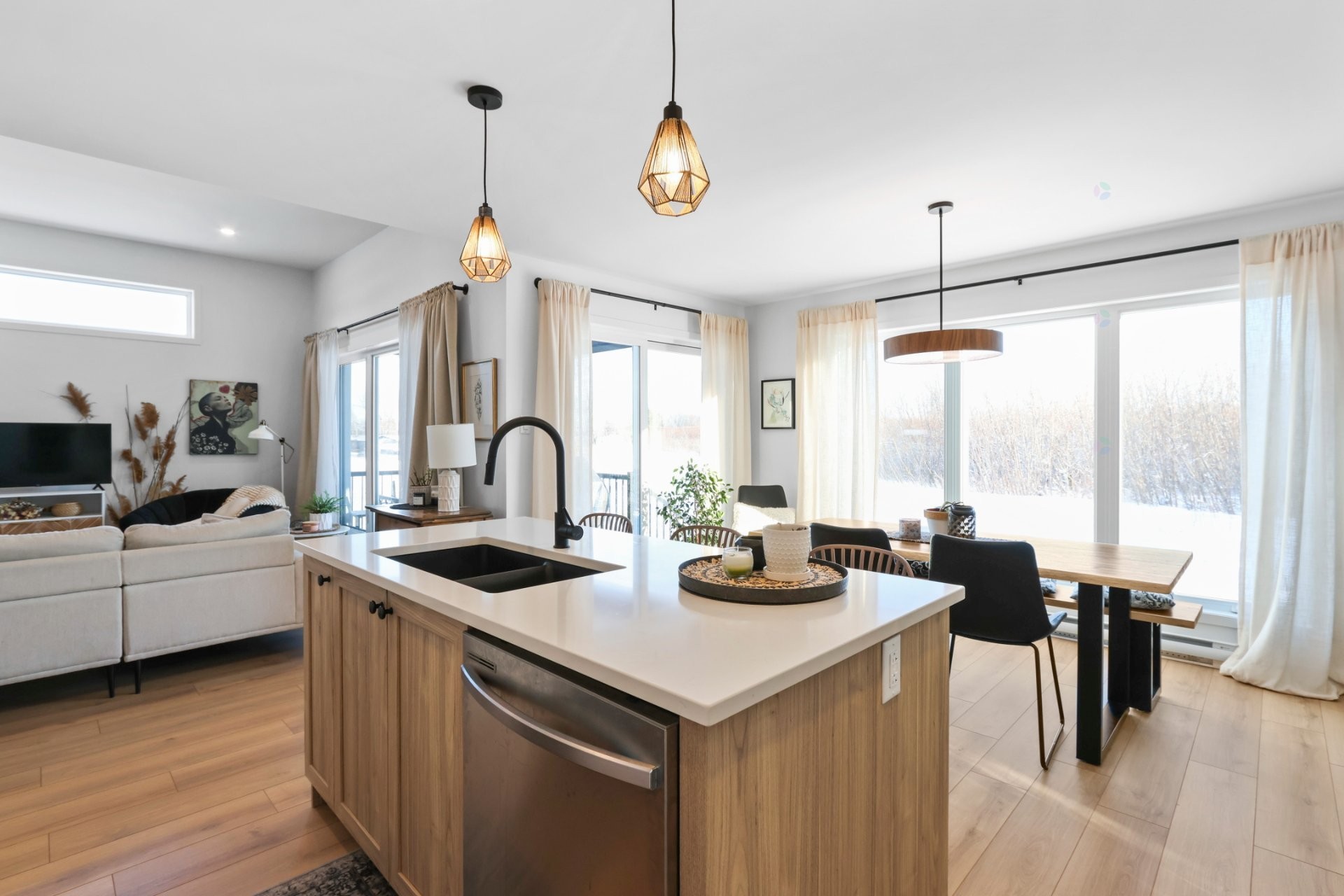 









223


Rue de la Barrière

,
Salaberry-de-Valleyfield,




QC
J6T6H9

