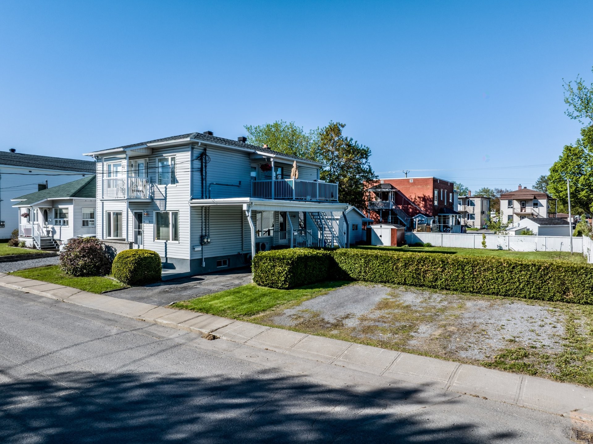 









62

 - 64


Rue Duguay

,
Trois-Rivières,




QC
G9A0B4

