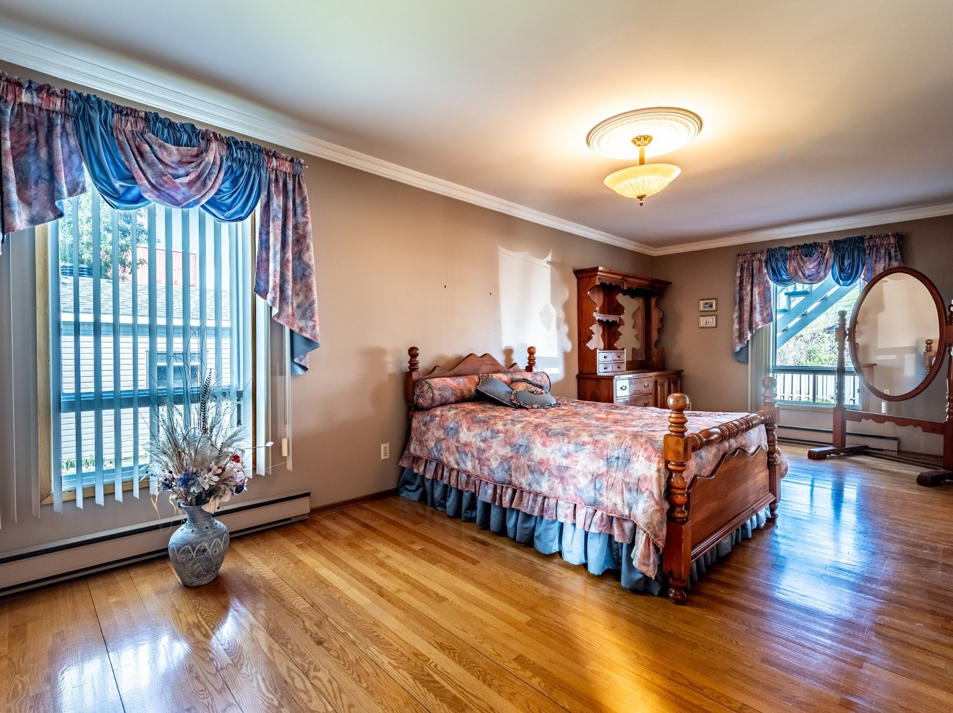 









62

 - 64


Rue Duguay

,
Trois-Rivières,




QC
G9A0B4

