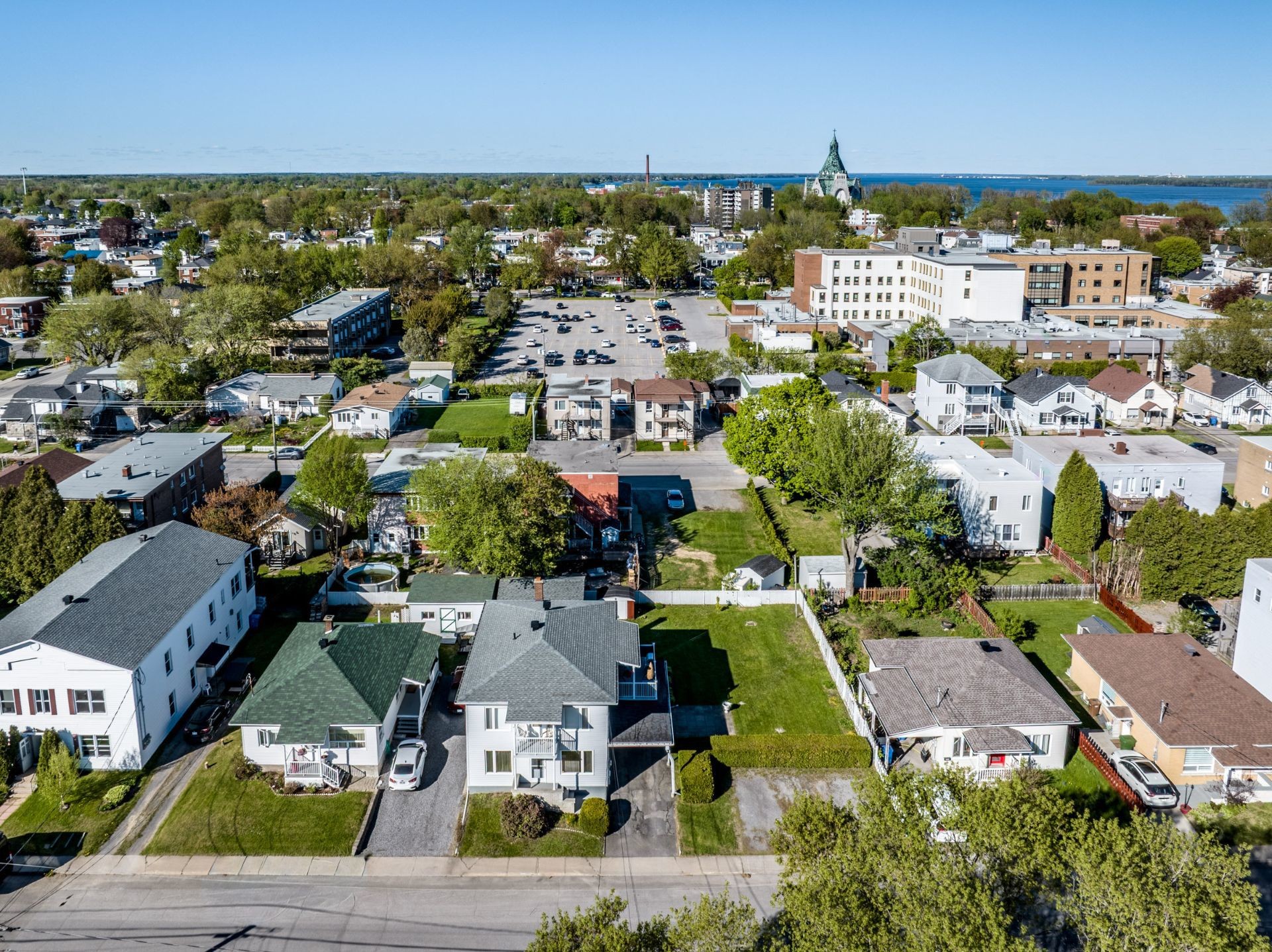 









62

 - 64


Rue Duguay

,
Trois-Rivières,




QC
G9A0B4

