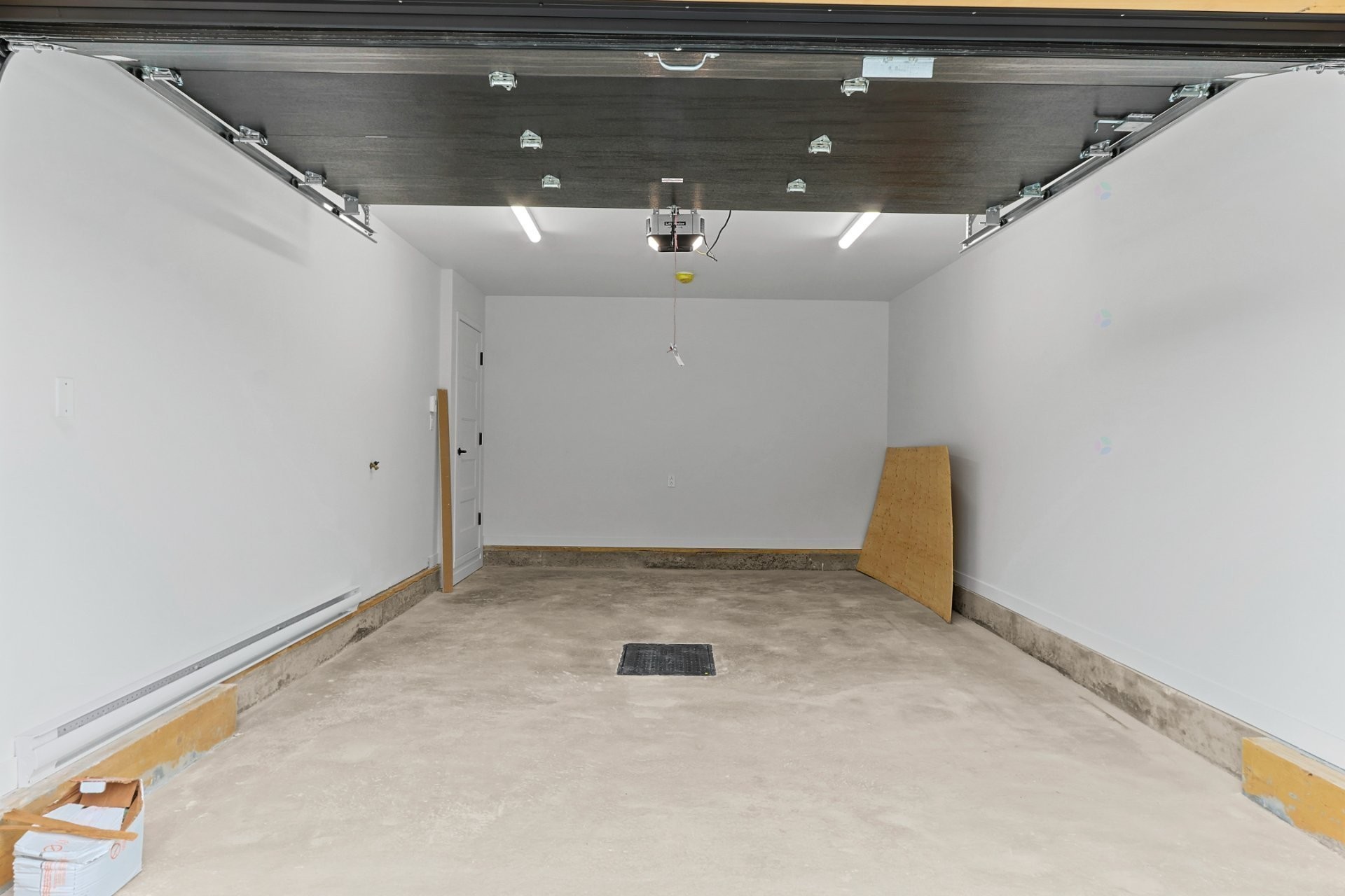 









241


Rue de la Barrière

,
Salaberry-de-Valleyfield,




QC
J6T6H9

