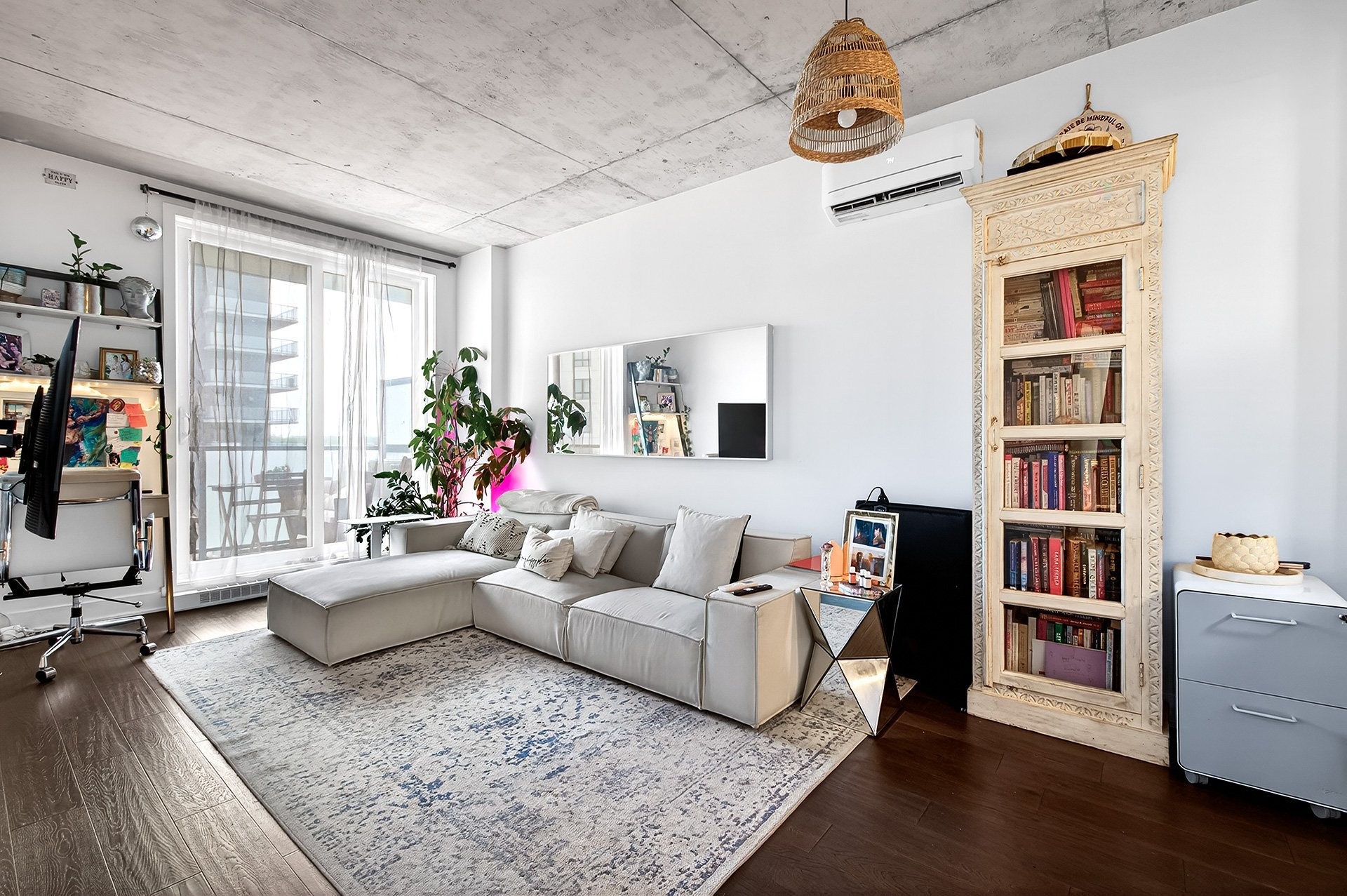 









7227


Boul. Newman

, 504,
Montréal (LaSalle),




QC
H8N0H7

