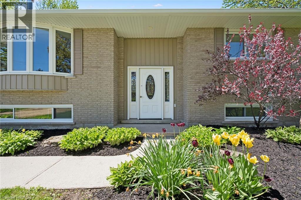 












4 MACDONALD Street

,
Elora,




Ontario
N0B1S0

