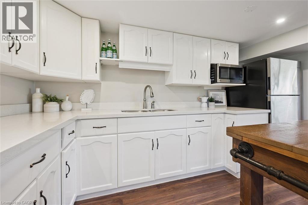 












4 MACDONALD Street

,
Elora,




Ontario
N0B1S0

