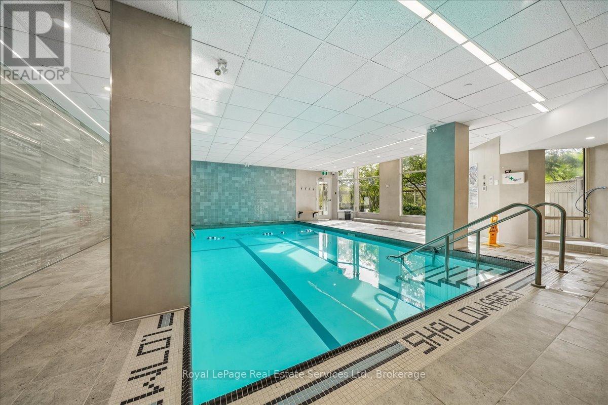 












405 - 2511 LAKESHORE ROAD W

,
Oakville (BR Bronte),




Ontario
L6L6L9

