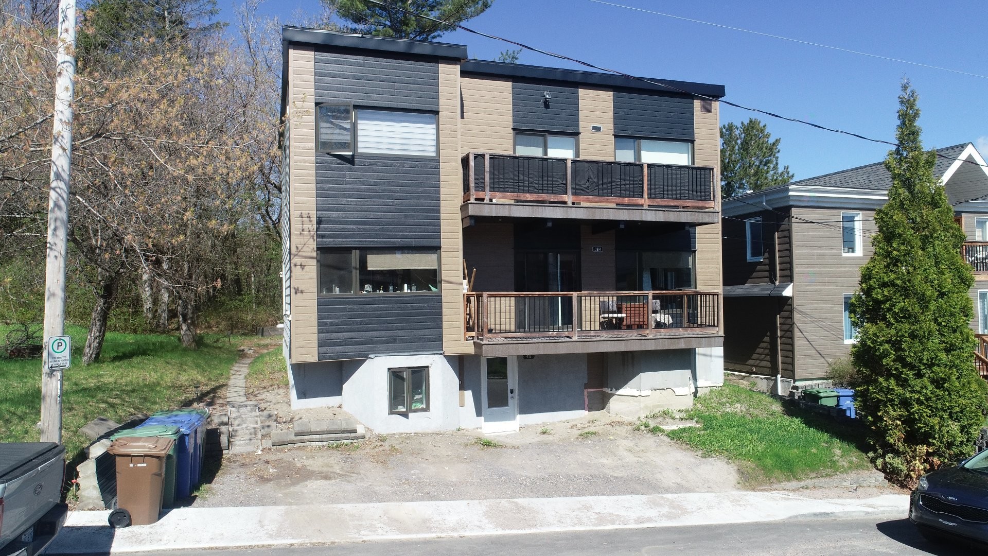 









410

 - 414


Rue Bécard

,
Saguenay (Chicoutimi),




QC
G7H4E8

