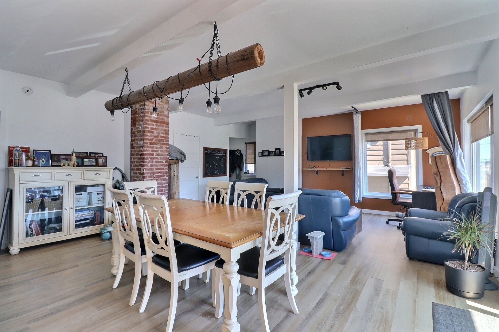 









410

 - 414


Rue Bécard

,
Saguenay (Chicoutimi),




QC
G7H4E8


