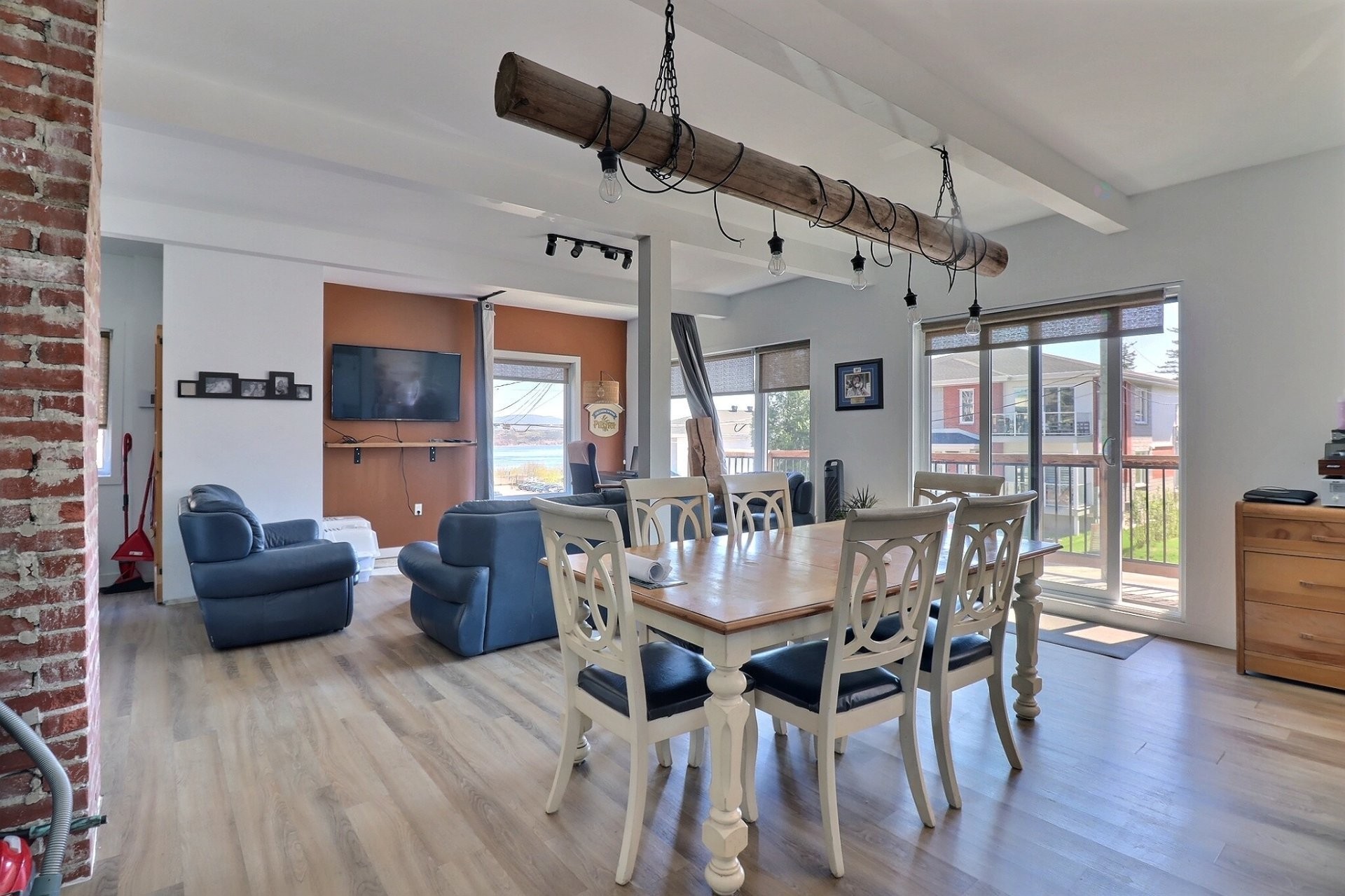 









410

 - 414


Rue Bécard

,
Saguenay (Chicoutimi),




QC
G7H4E8

