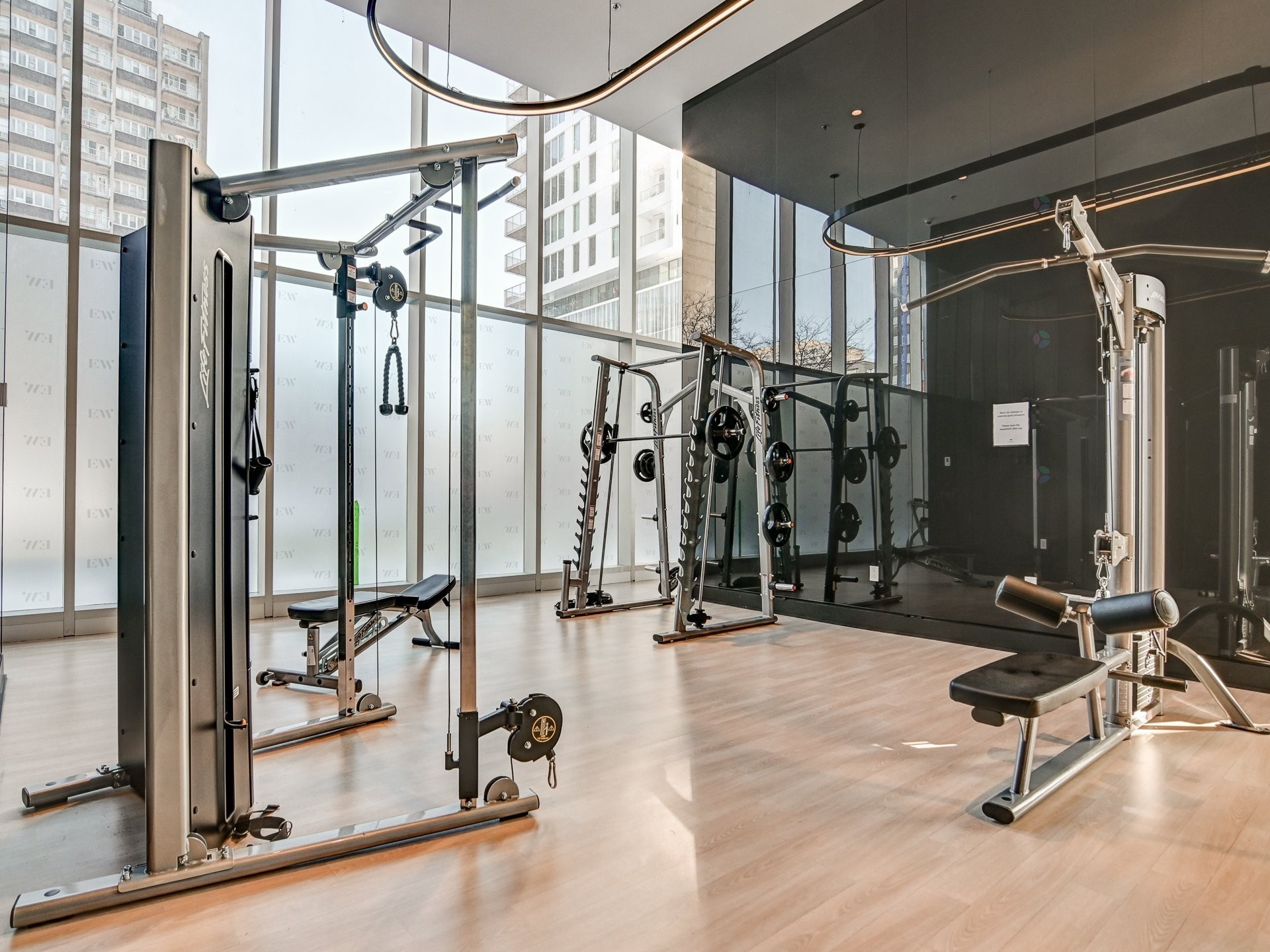 









2320


Rue Tupper

, 602,
Montréal (Ville-Marie),




QC
H3H0B8

