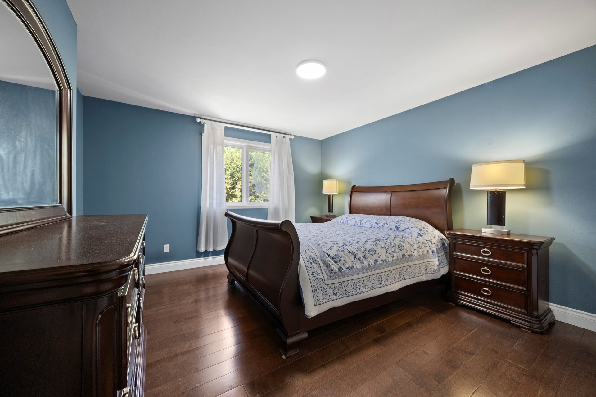 









109


Rue Marie-Rollet

,
Notre-Dame-de-l'Île-Perrot,




QC
J7V8Z8

