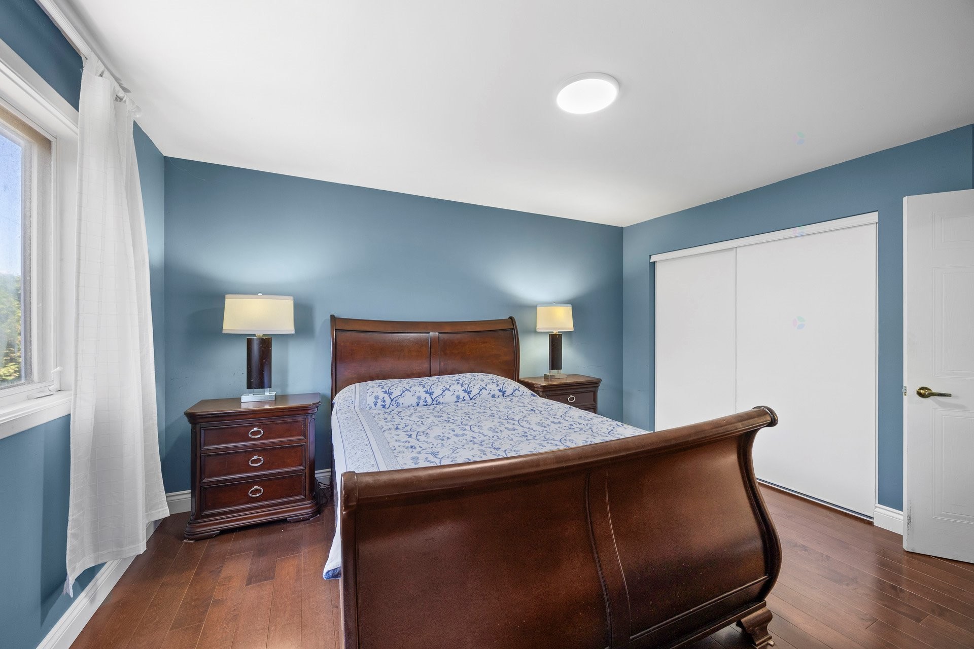 









109


Rue Marie-Rollet

,
Notre-Dame-de-l'Île-Perrot,




QC
J7V8Z8

