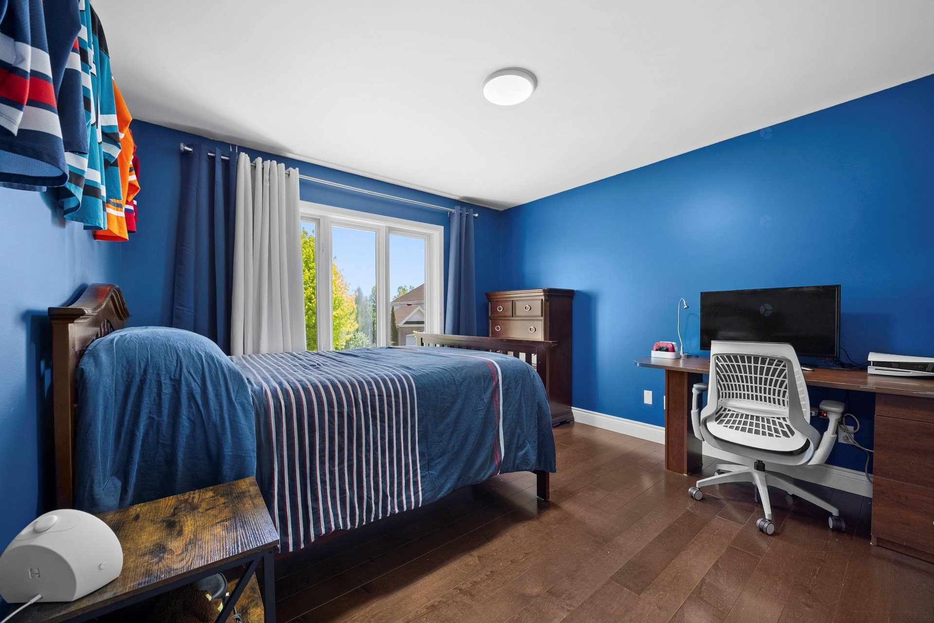 









109


Rue Marie-Rollet

,
Notre-Dame-de-l'Île-Perrot,




QC
J7V8Z8

