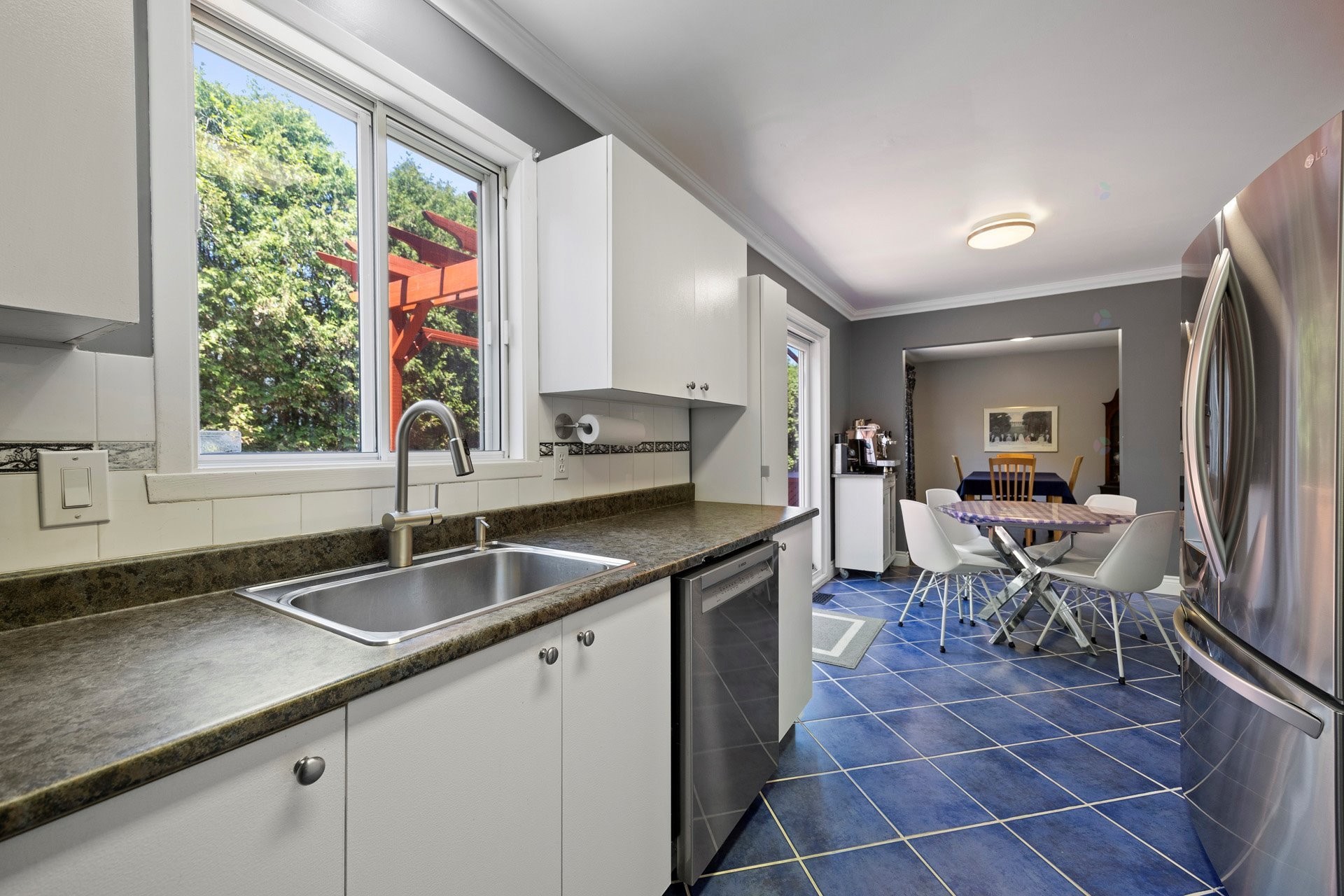 









109


Rue Marie-Rollet

,
Notre-Dame-de-l'Île-Perrot,




QC
J7V8Z8

