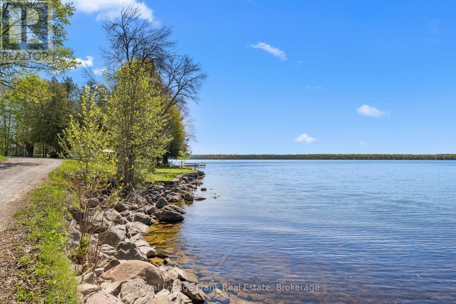












39 FIRE ROUTE 98 ROUTE

,
Trent Lakes,




Ontario
K0M1A0

