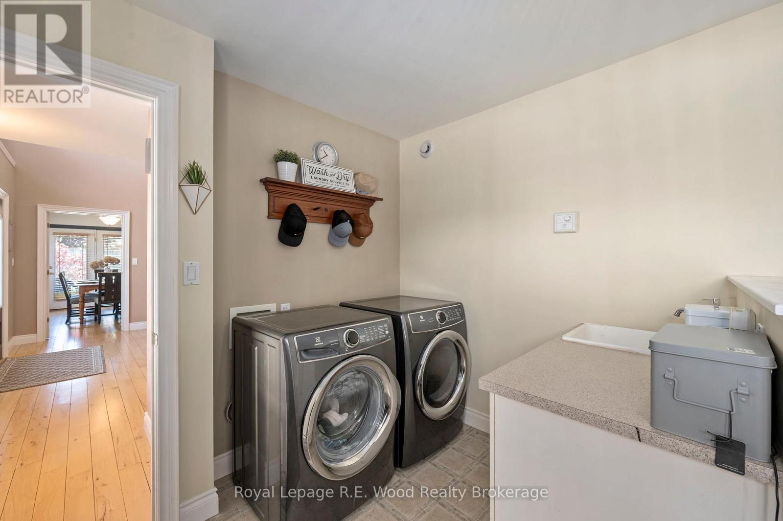 












29 WOODSIDE DRIVE

,
Tillsonburg,




Ontario
N4G5P9

