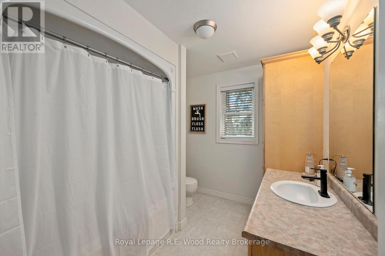 












29 WOODSIDE DRIVE

,
Tillsonburg,




Ontario
N4G5P9

