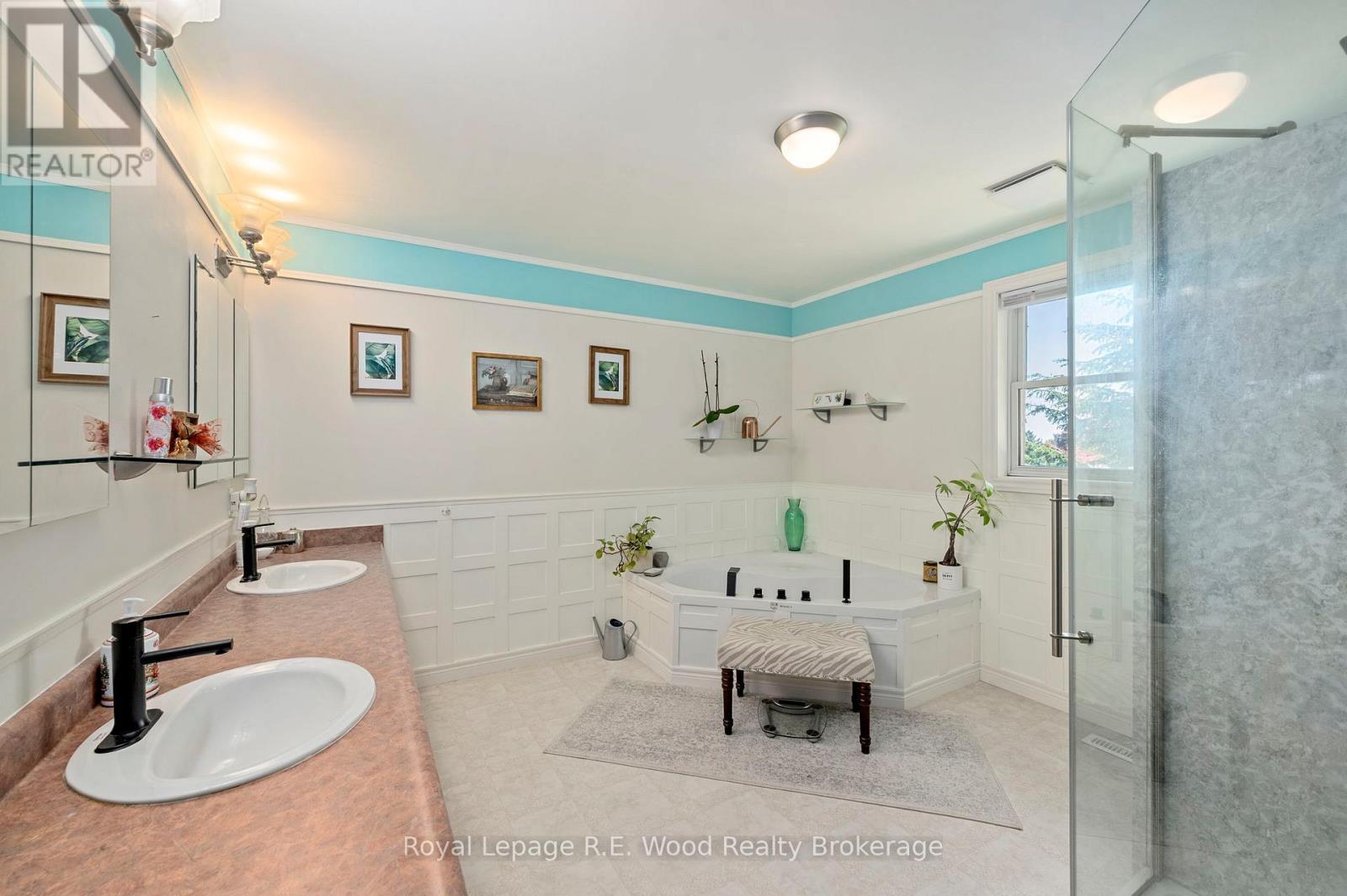 












29 WOODSIDE DRIVE

,
Tillsonburg,




Ontario
N4G5P9


