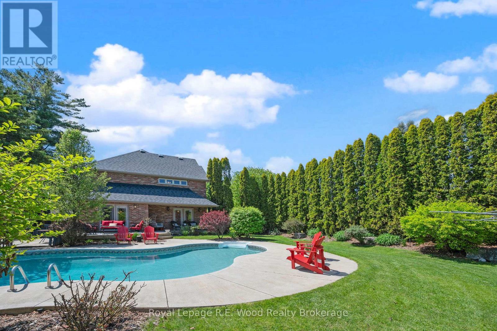 












29 WOODSIDE DRIVE

,
Tillsonburg,




Ontario
N4G5P9

