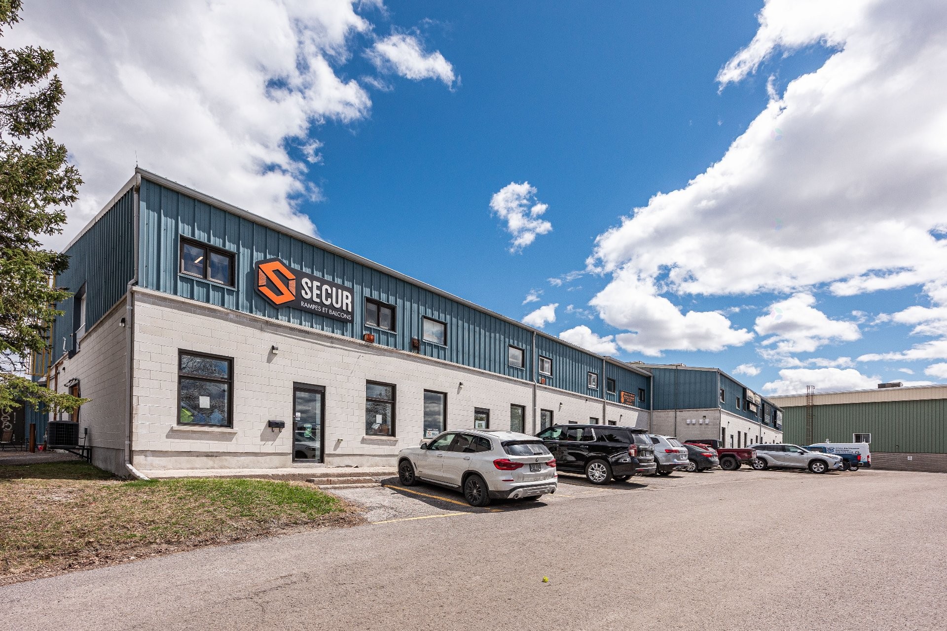 









50


Rue Noël

, 3,
Gatineau (Hull),




QC
J8Z2M4

