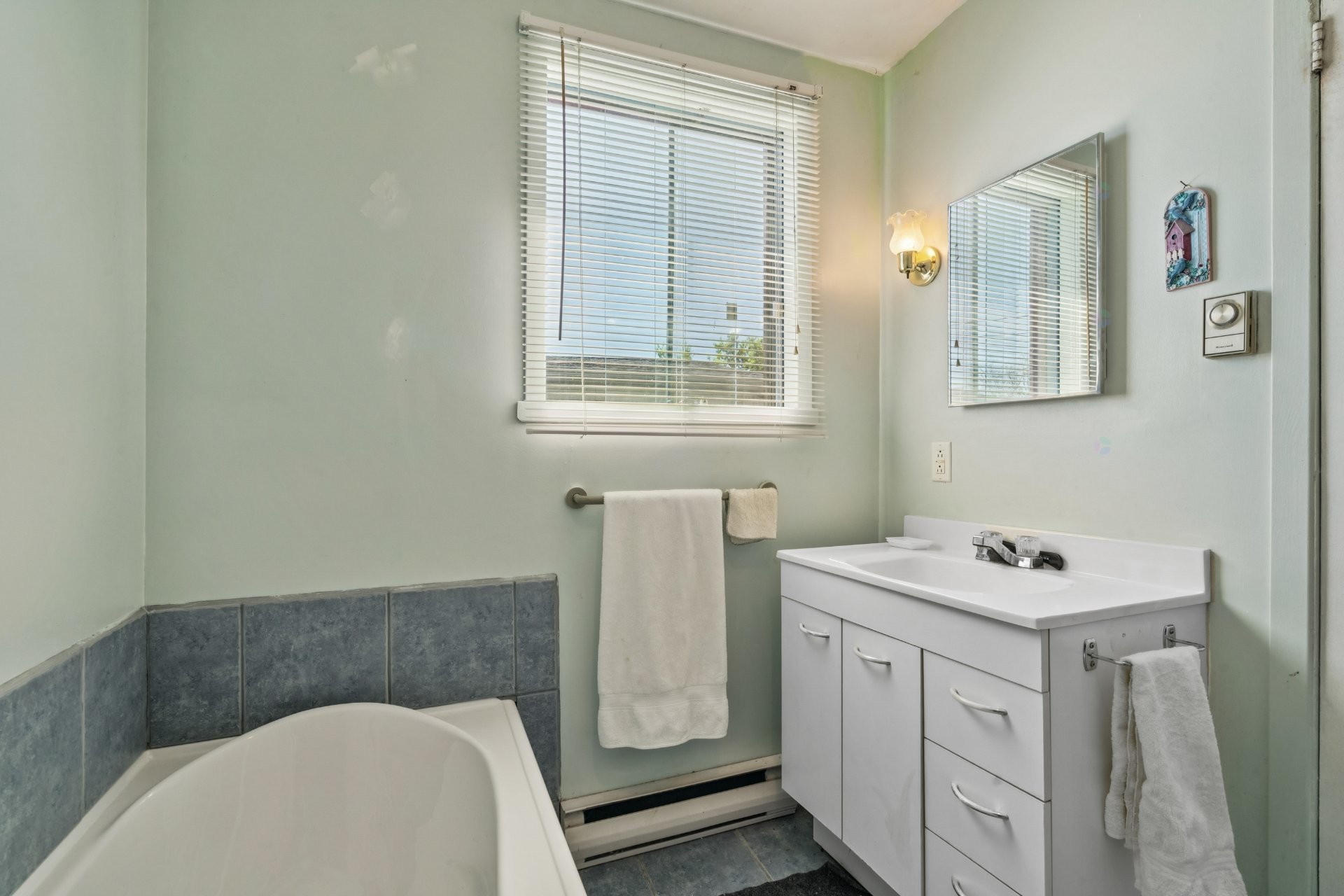 









1133


Boul. de L'Assomption

,
Repentigny (Repentigny),




QC
J6A0B6

