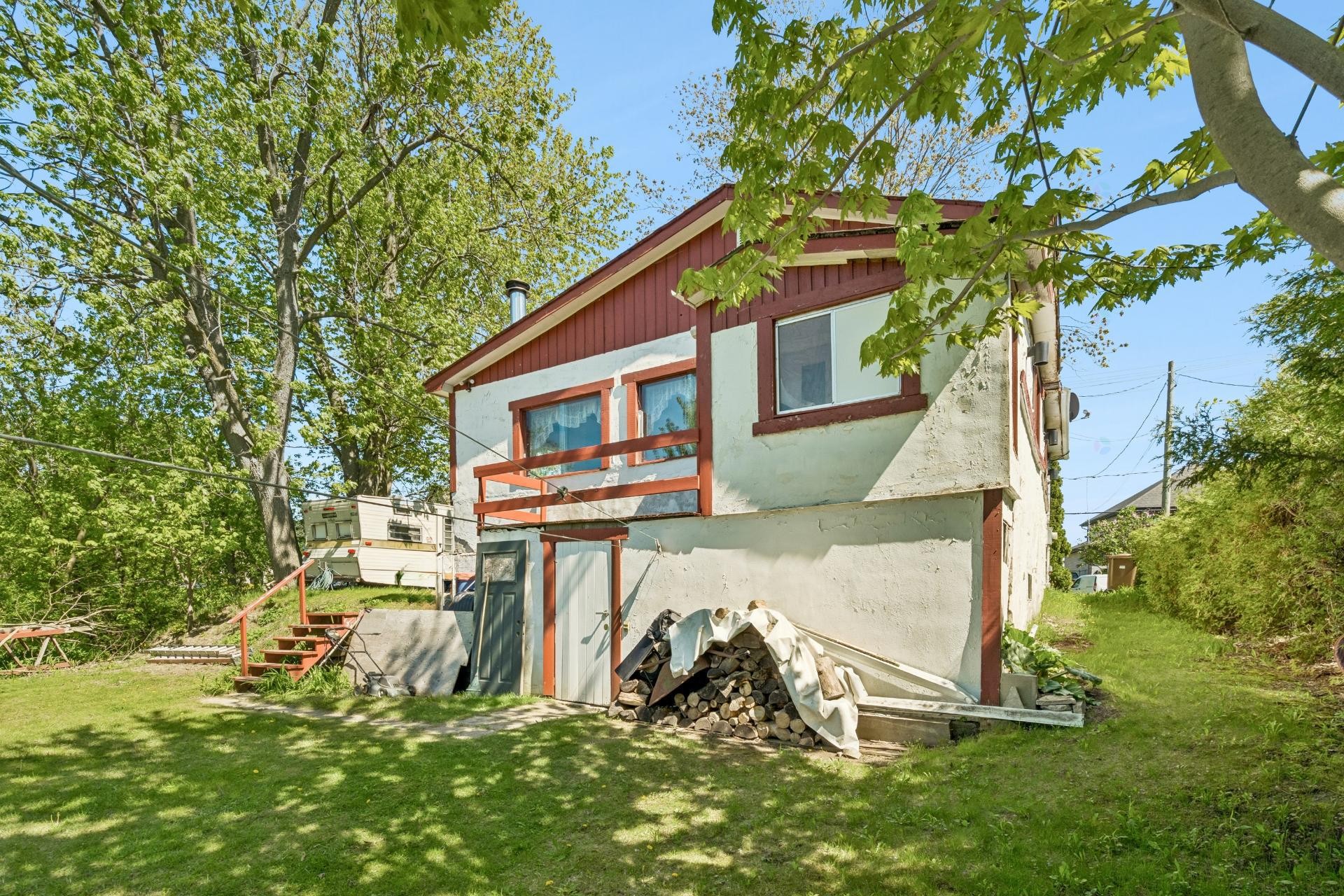 









1133


Boul. de L'Assomption

,
Repentigny (Repentigny),




QC
J6A0B6

