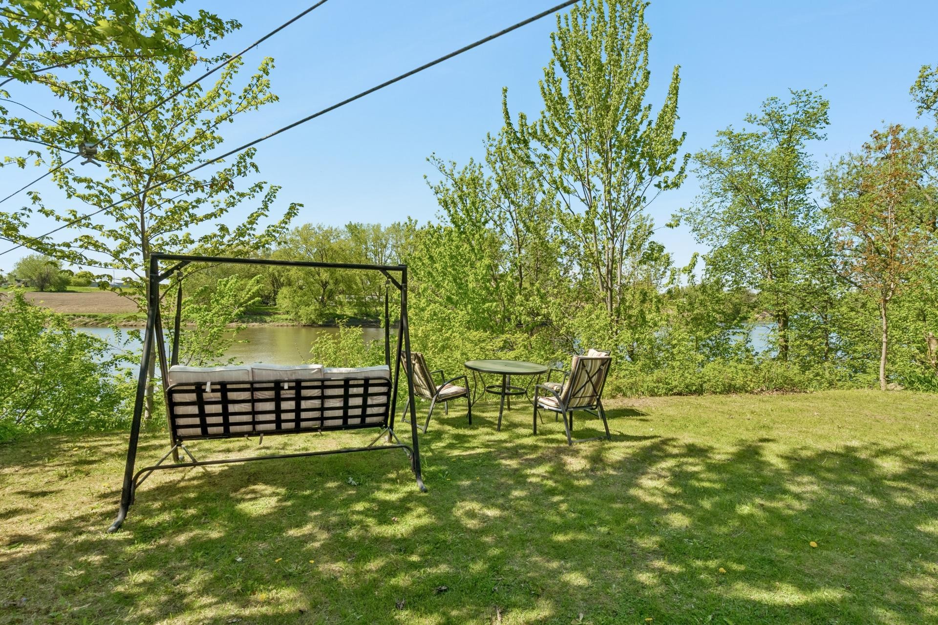 









1133


Boul. de L'Assomption

,
Repentigny (Repentigny),




QC
J6A0B6

