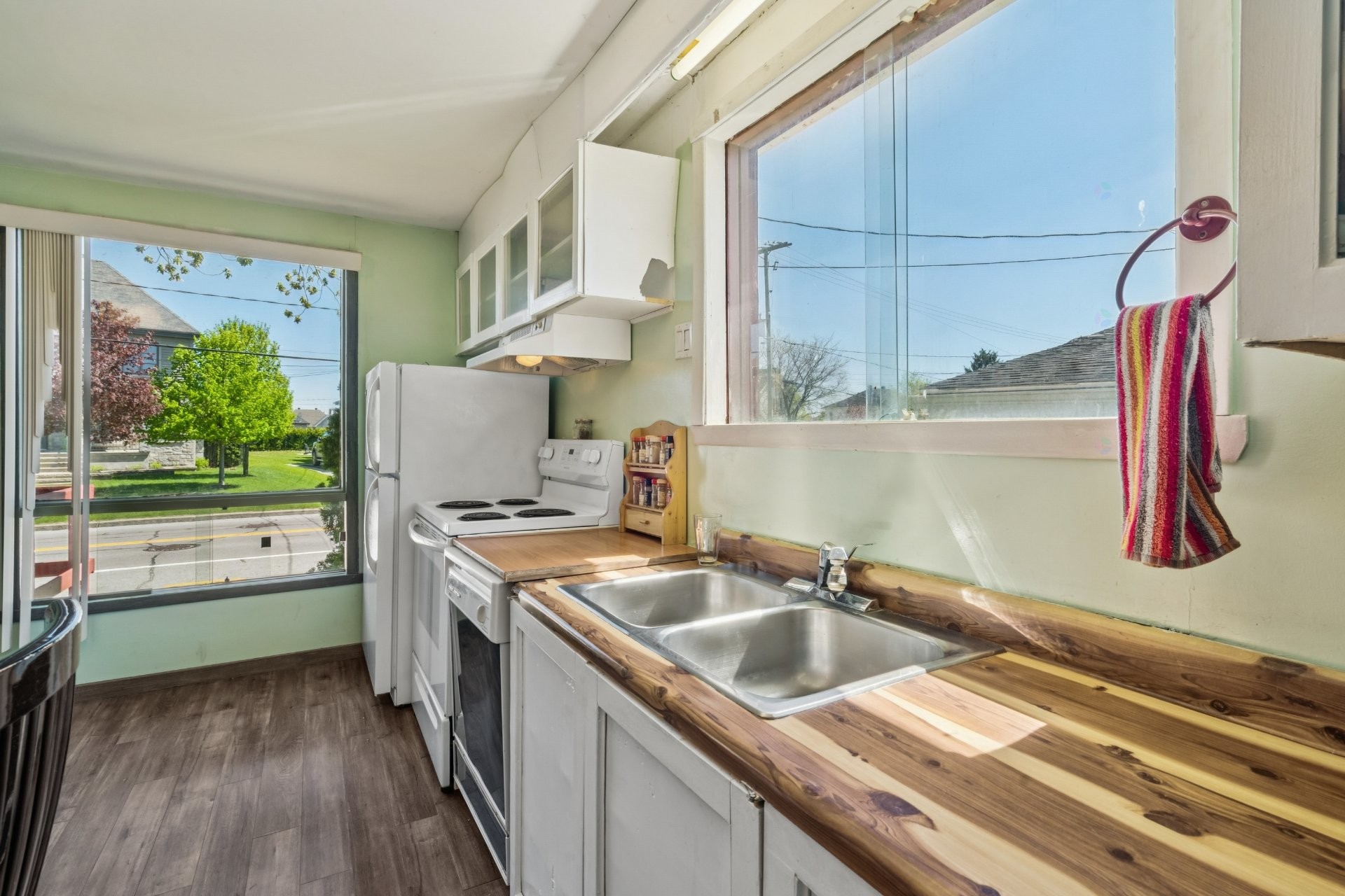 









1133


Boul. de L'Assomption

,
Repentigny (Repentigny),




QC
J6A0B6

