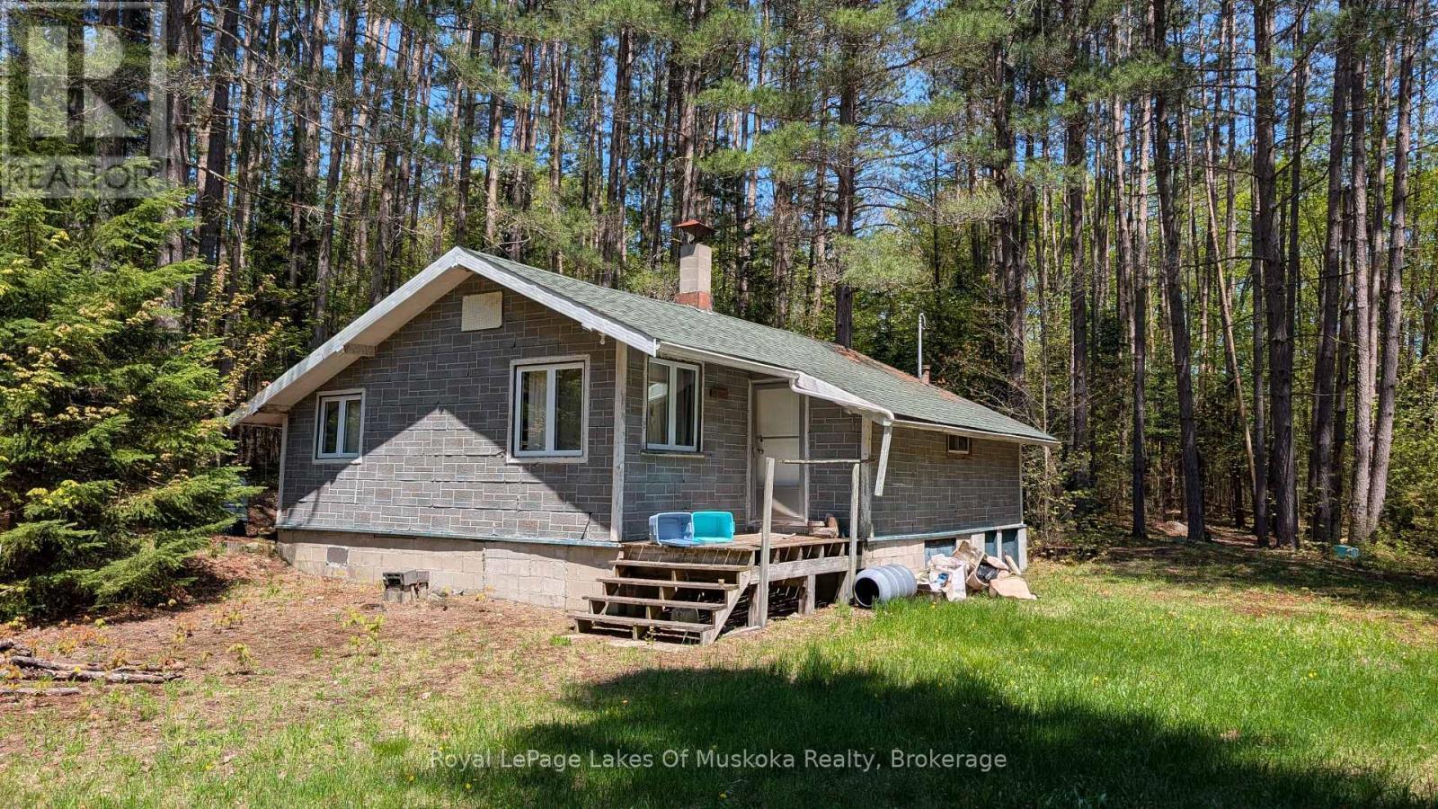 












386 LOCKE'S ROAD

,
Perry (Novar),




Ontario
P0A1R0

