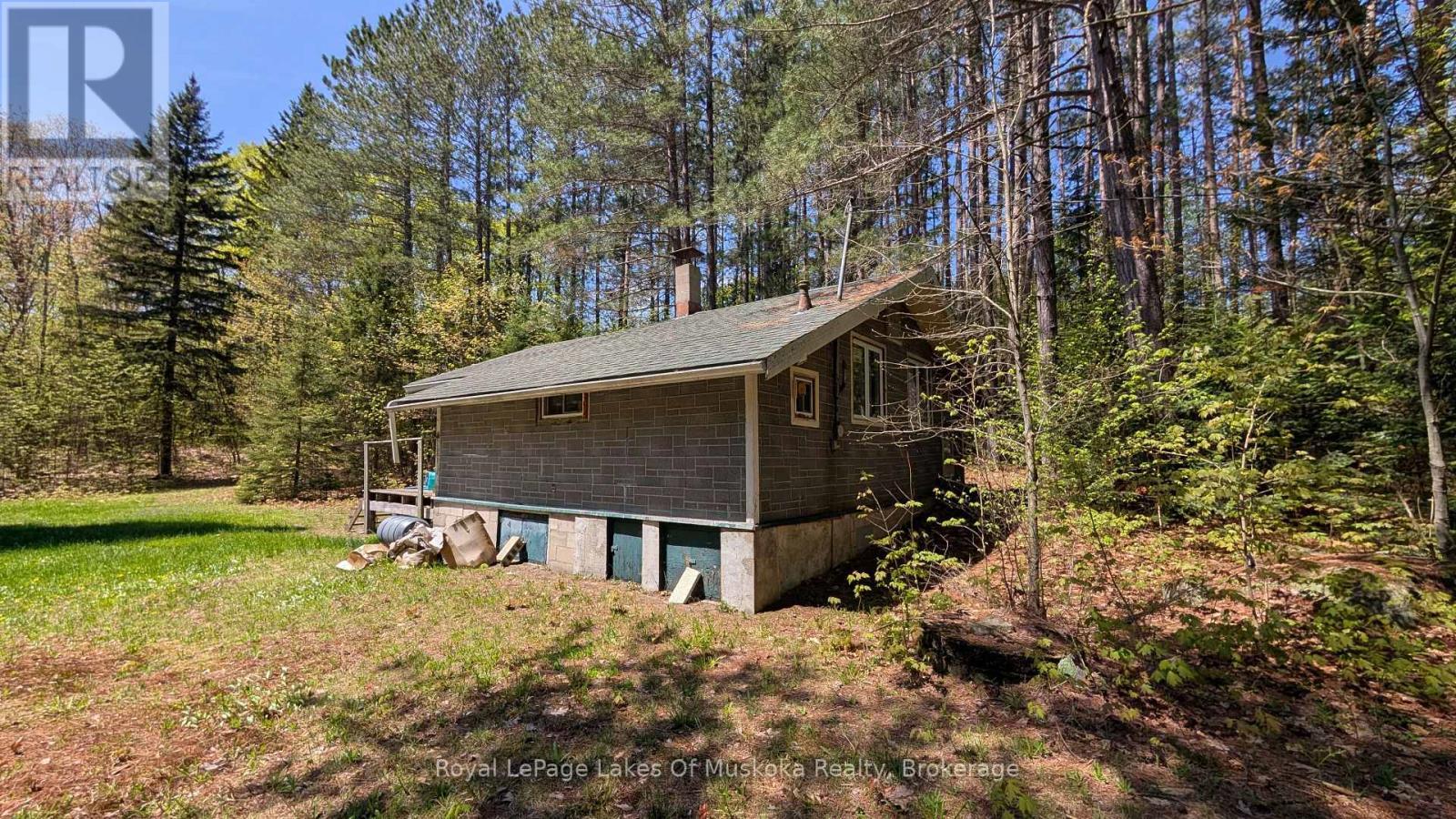 












386 LOCKE'S ROAD

,
Perry (Novar),




Ontario
P0A1R0

