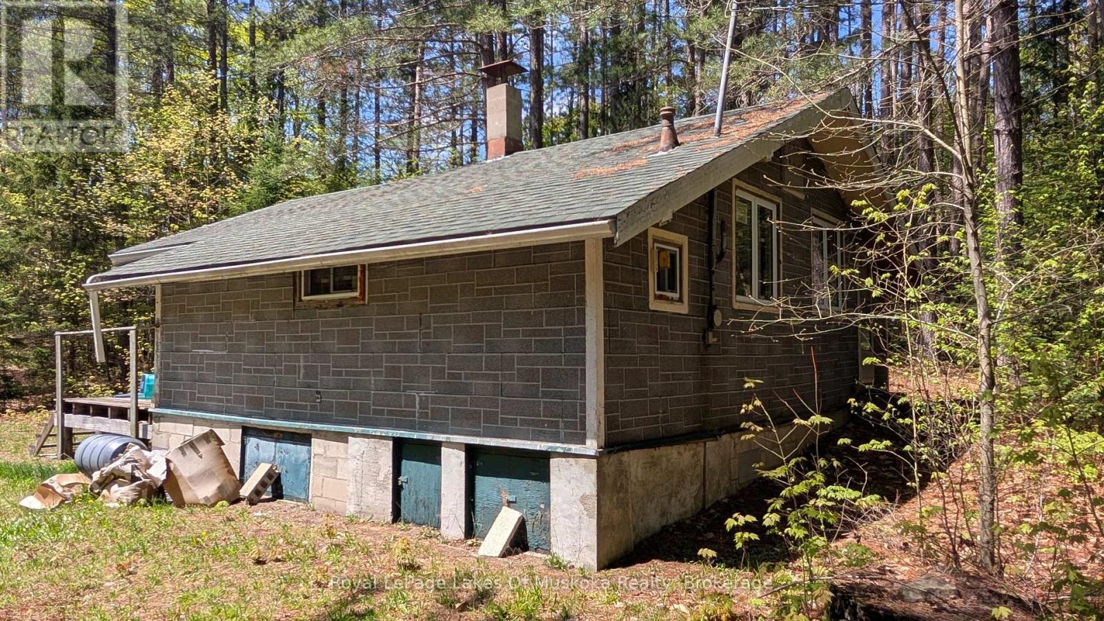 












386 LOCKE'S ROAD

,
Perry (Novar),




Ontario
P0A1R0

