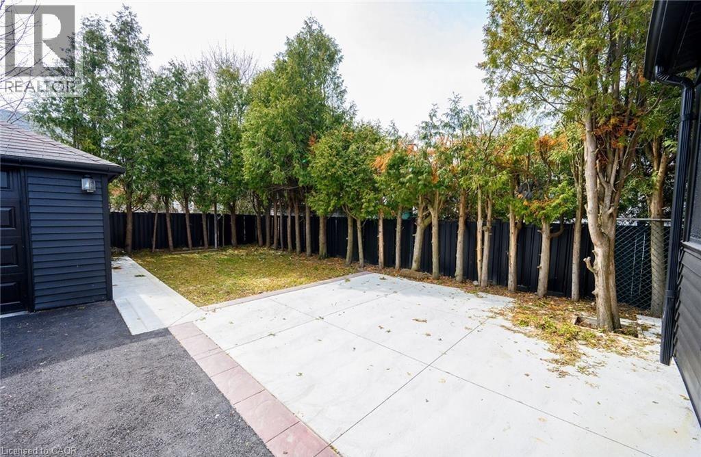 












150 BRUCEDALE Avenue E Unit# Lower

,
Hamilton,




Ontario
L9A1N6

