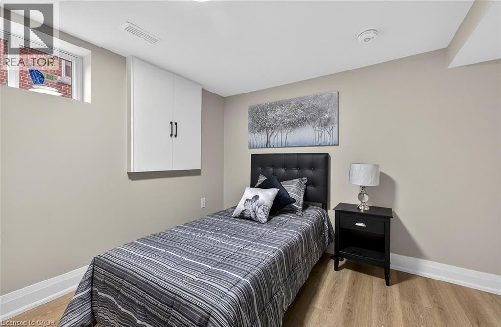 












150 BRUCEDALE Avenue E Unit# Lower

,
Hamilton,




Ontario
L9A1N6


