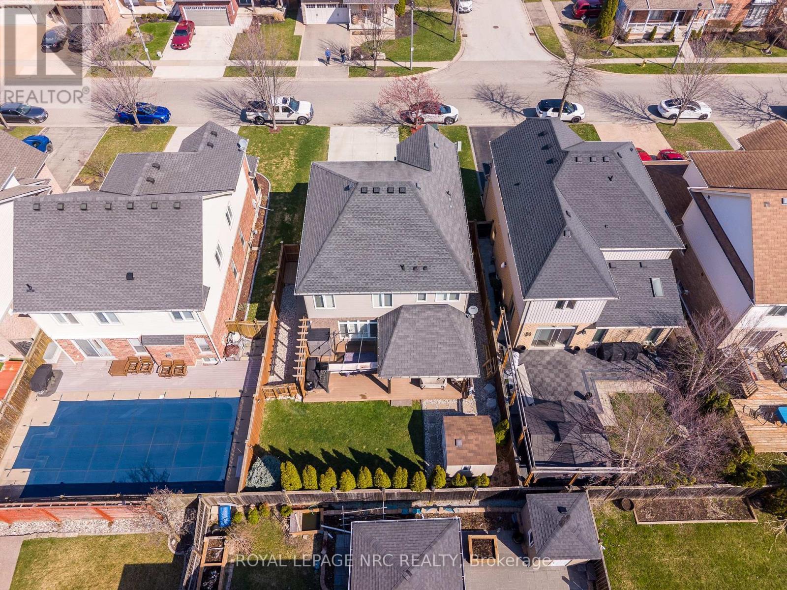 












12 WILFRID LAURIER CRESCENT

,
St. Catharines (Secord Woods),




Ontario
L2P0A4

