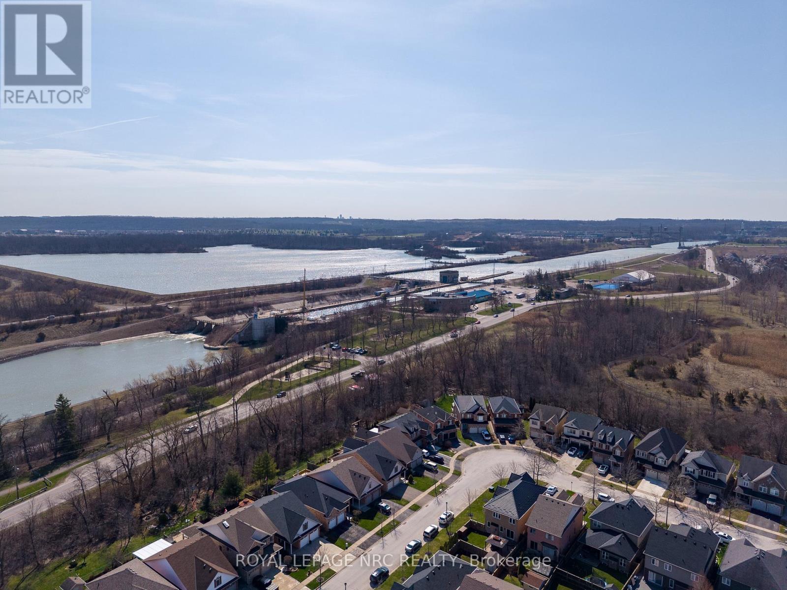 












12 WILFRID LAURIER CRESCENT

,
St. Catharines (Secord Woods),




Ontario
L2P0A4


