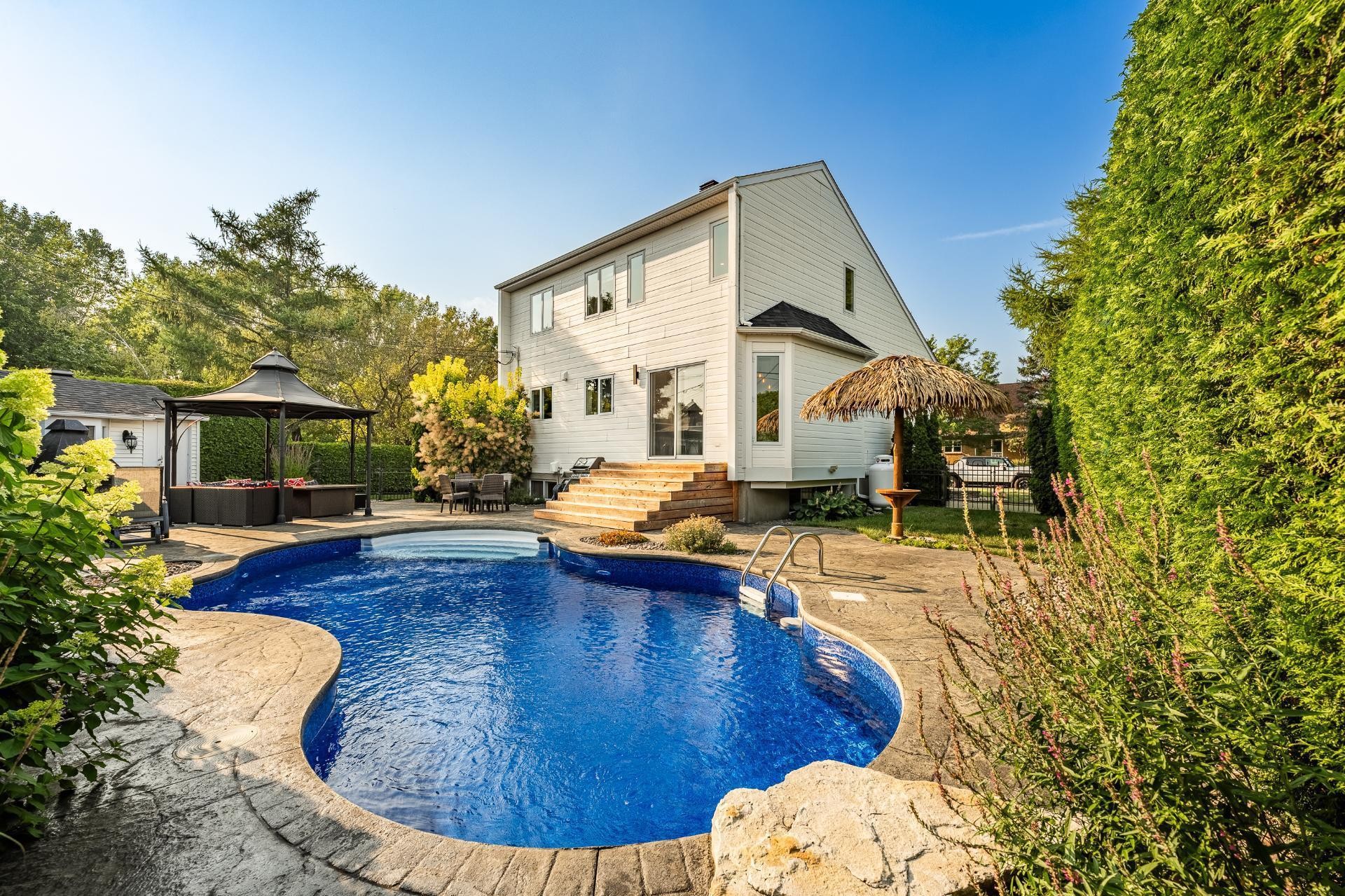 









15


Rue Besset

,
Saint-Mathias-sur-Richelieu,




QC
J3L6A3

