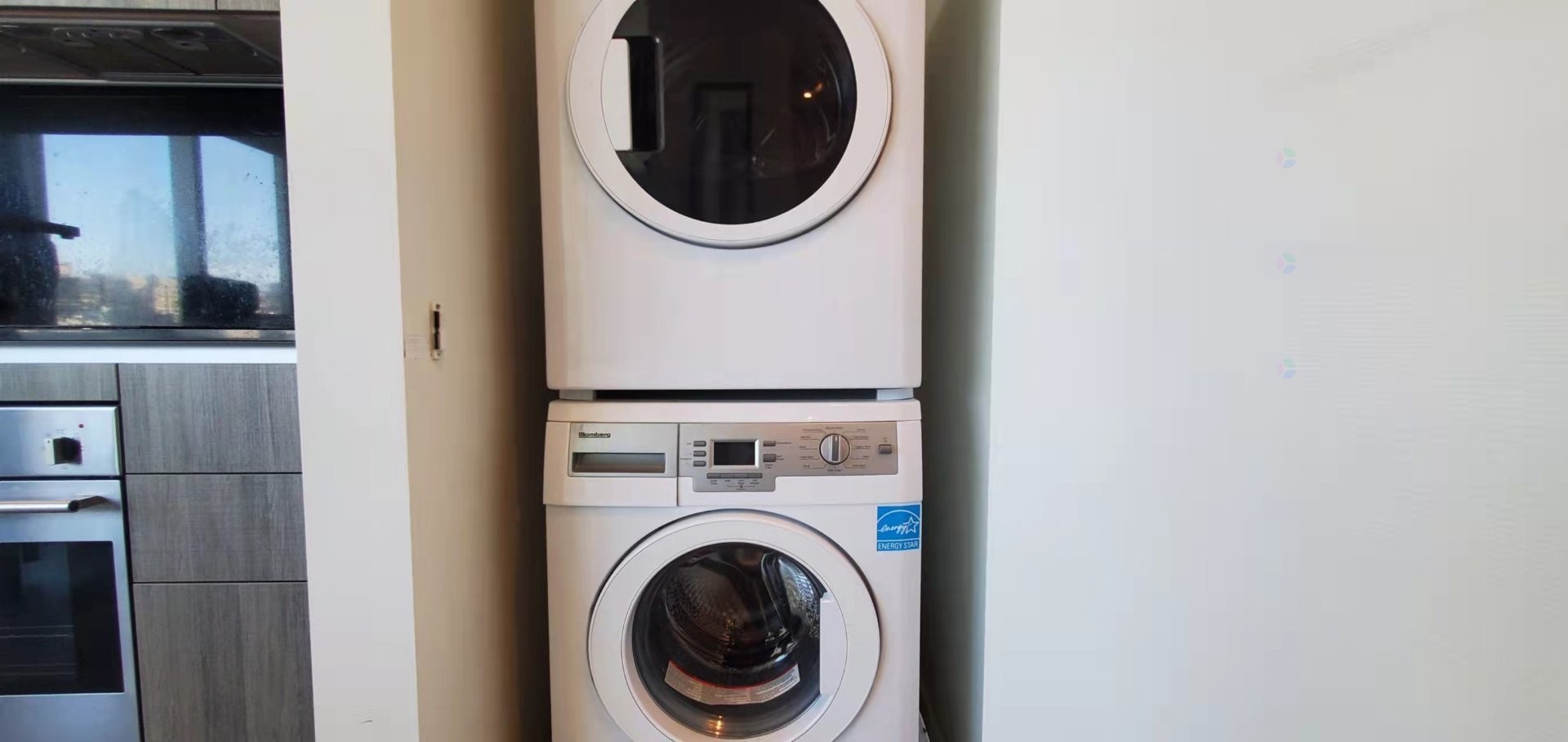 









1450


Boul. René-Lévesque O.

, 1507,
Montréal (Ville-Marie),




QC
H3G0E1

