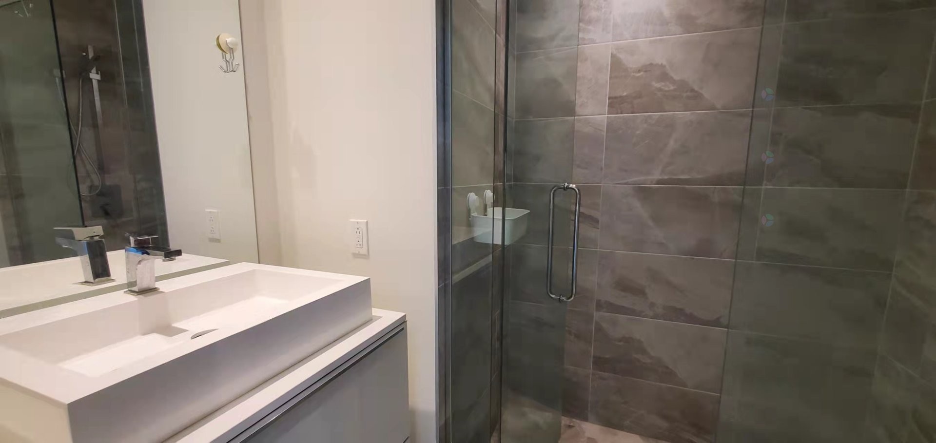 









1450


Boul. René-Lévesque O.

, 1507,
Montréal (Ville-Marie),




QC
H3G0E1

