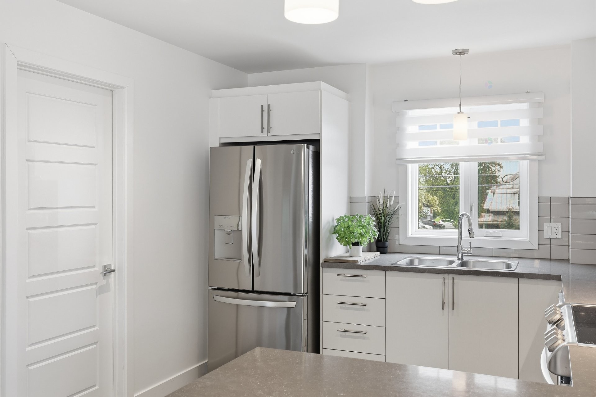 









1563B


Ch. des Patriotes

,
Sainte-Victoire-de-Sorel,




QC
J0G1T0

