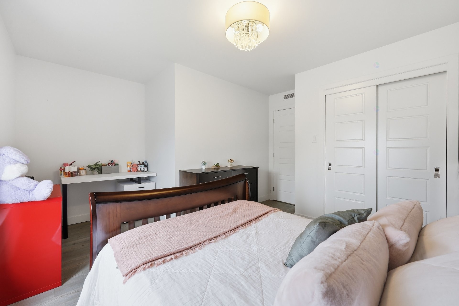 









1563B


Ch. des Patriotes

,
Sainte-Victoire-de-Sorel,




QC
J0G1T0

